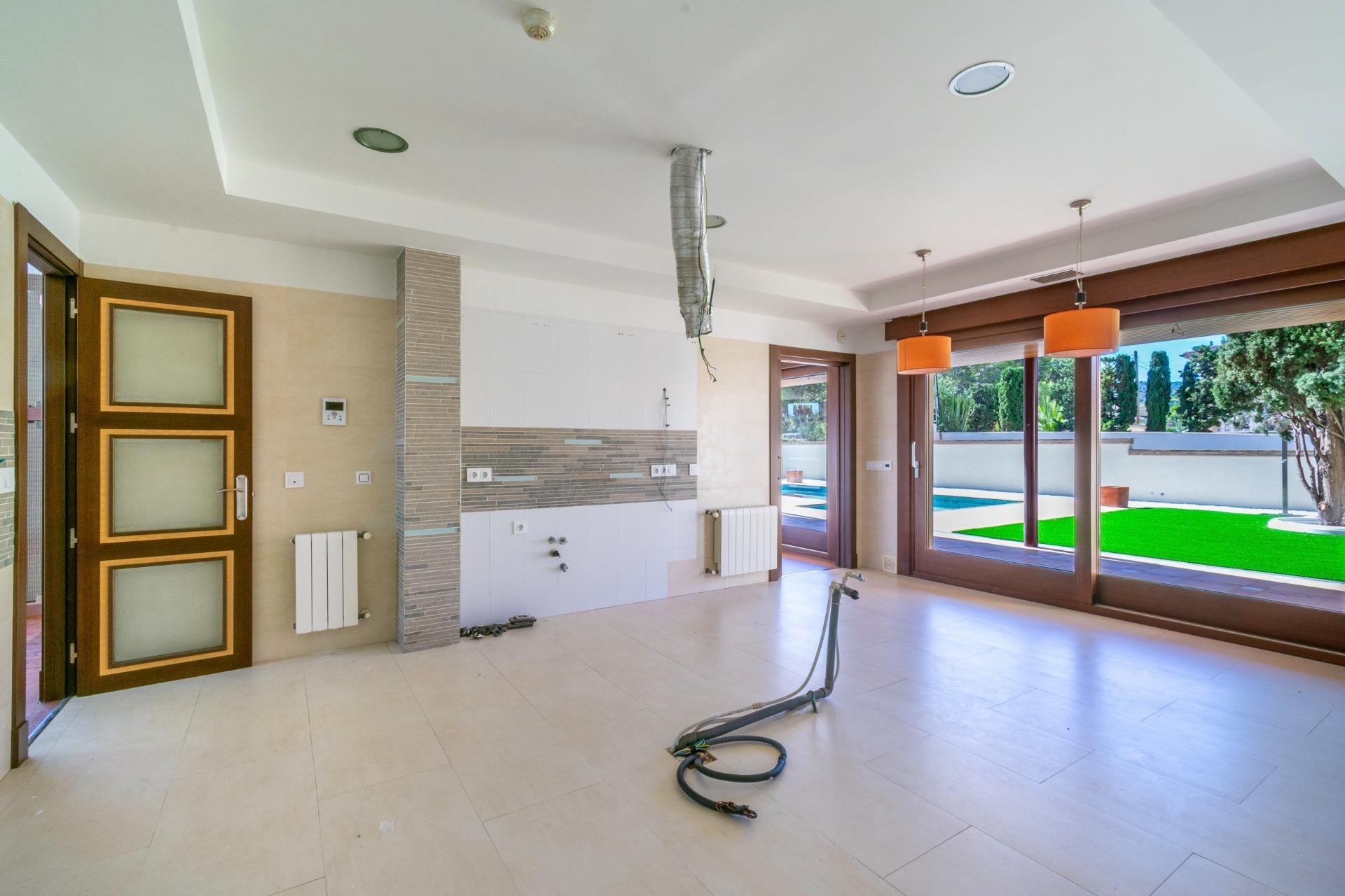 Resale - Villa -
Alfas del Pí - Costa Blanca