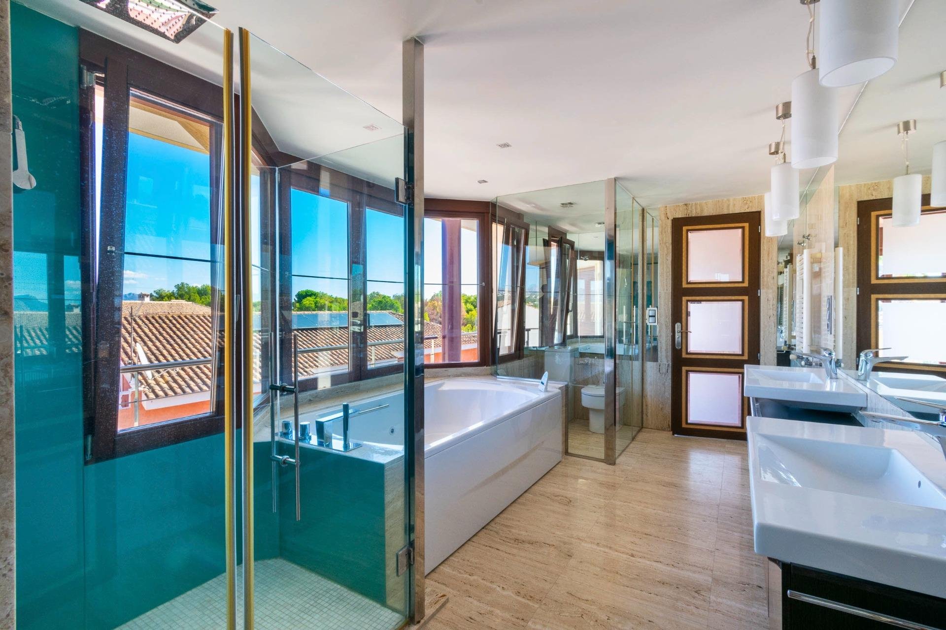 Resale - Villa -
Alfas del Pí - Costa Blanca