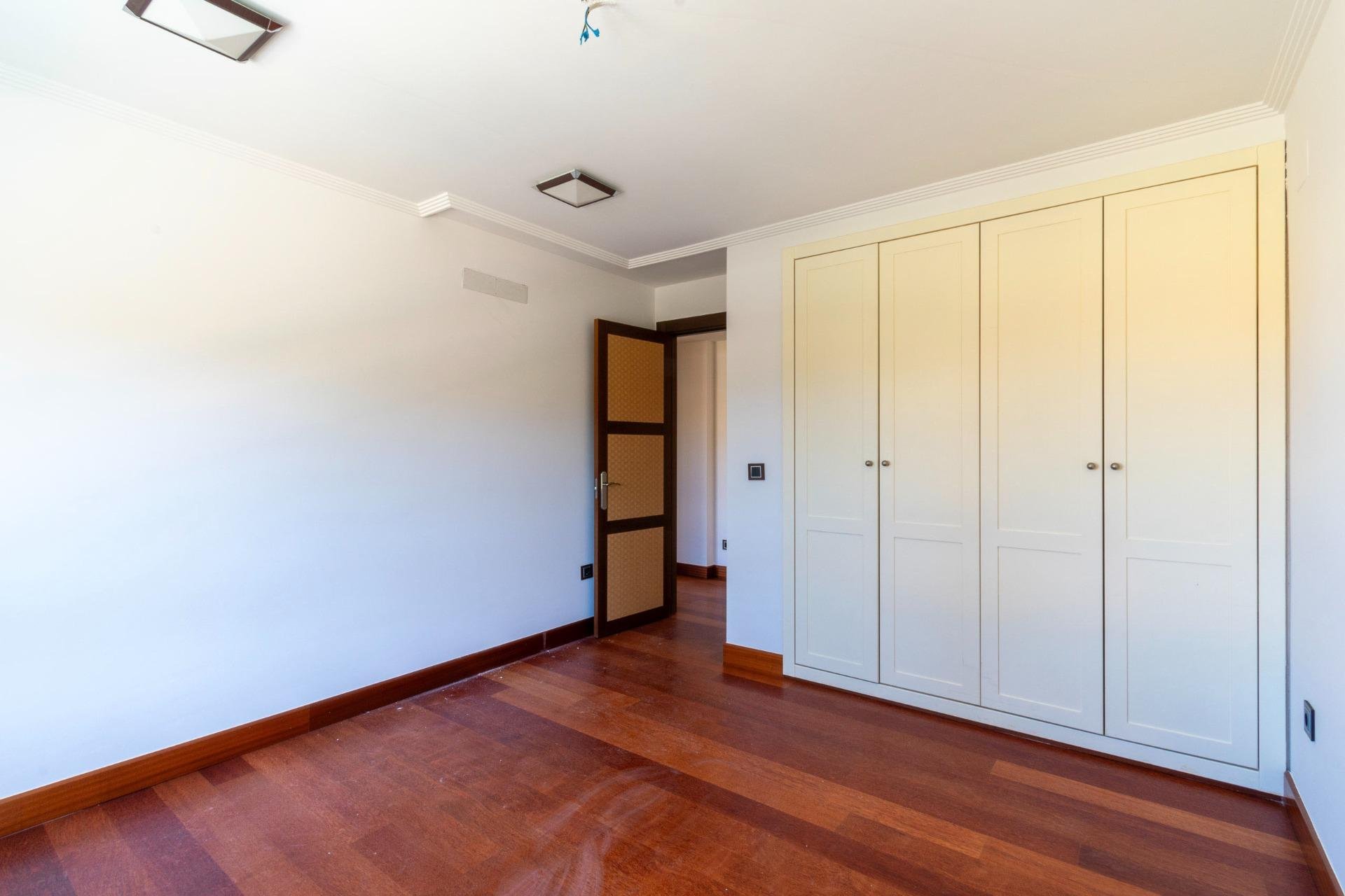 Resale - Villa -
Alfas del Pí - Costa Blanca