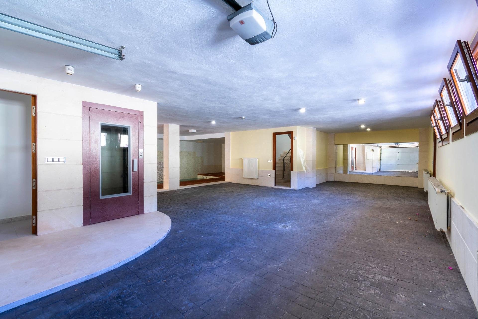 Resale - Villa -
Alfas del Pí - Costa Blanca