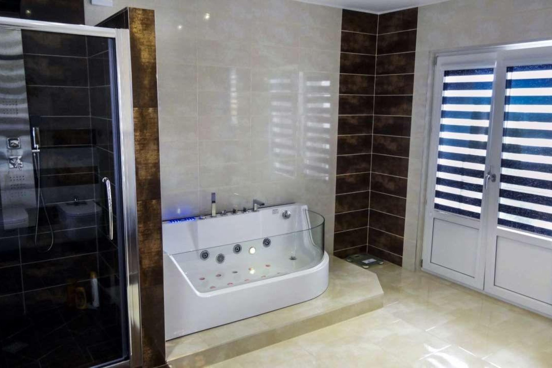 Resale - Villa -
Alfas del Pí - Costa Blanca