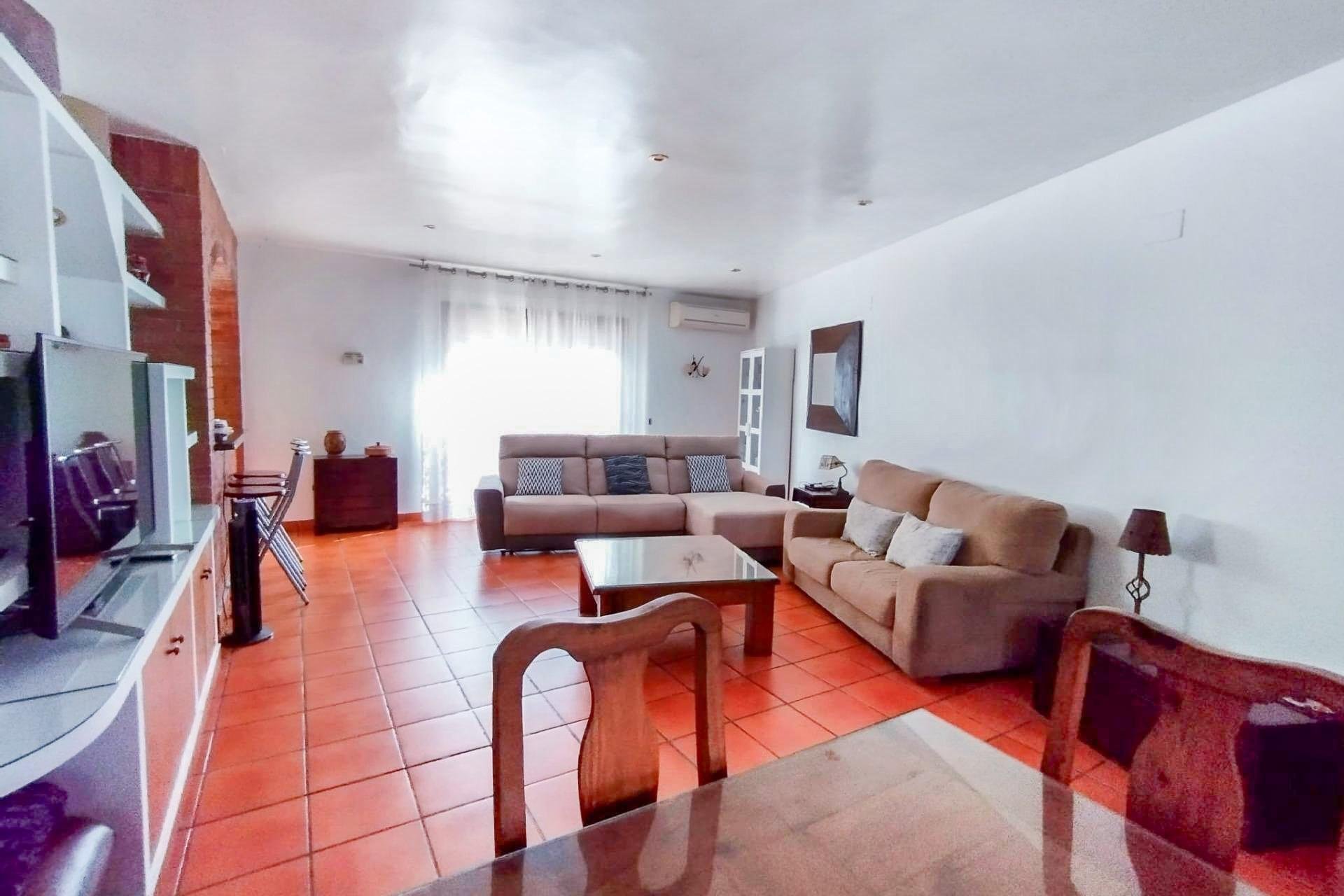 Resale - Villa -
Alfas del Pí - Costa Blanca