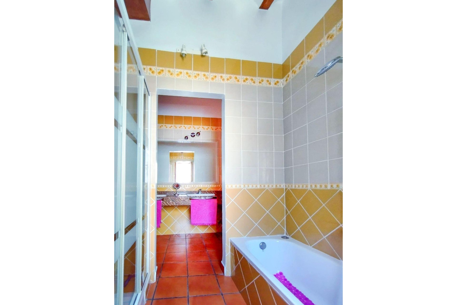 Resale - Villa -
Alfas del Pí - Costa Blanca