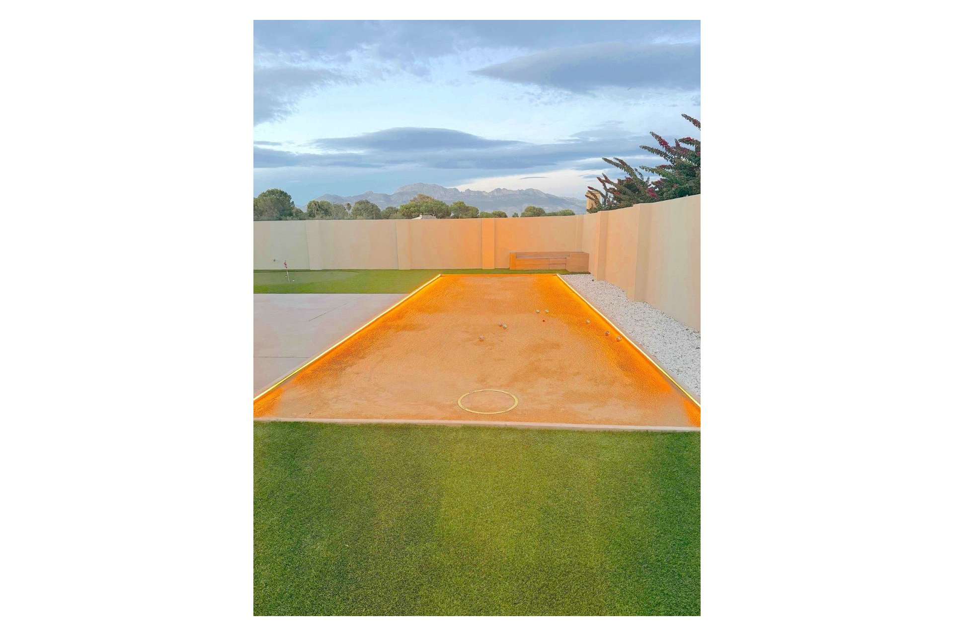 Resale - Villa -
Alfas del Pí - Costa Blanca