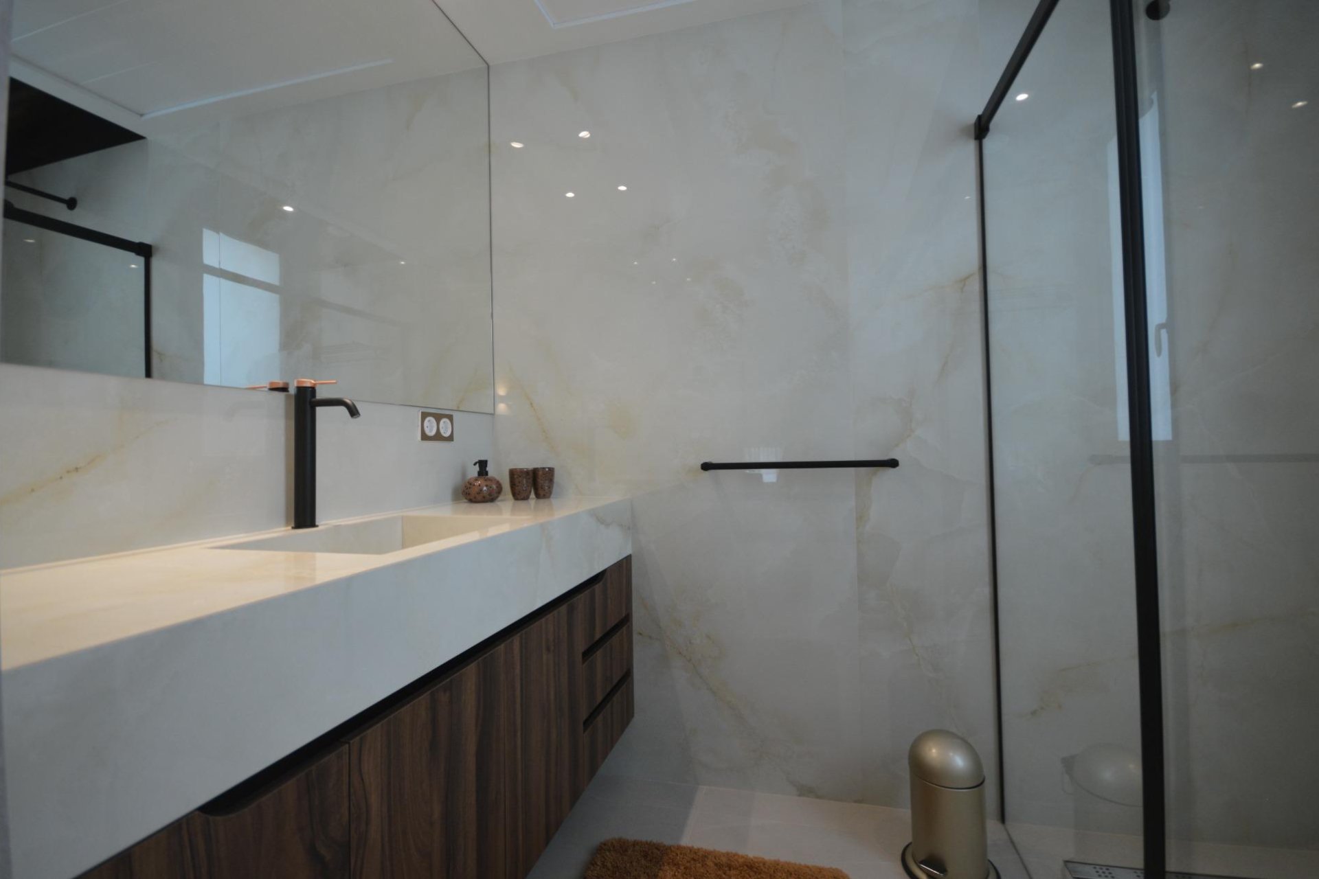 Resale - Villa -
Algorfa - Comunidad Valenciana