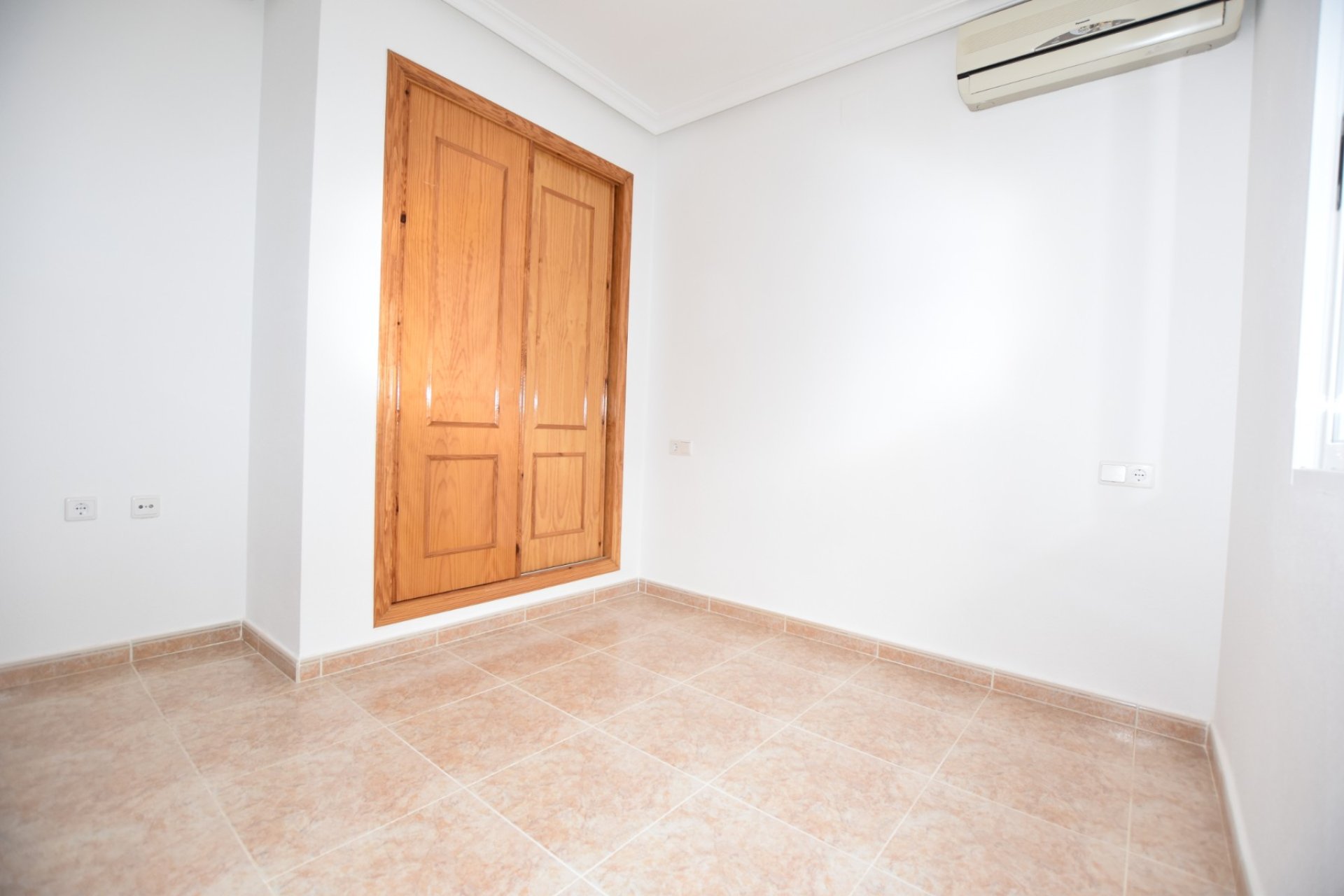 Resale - Villa -
Algorfa - Inland