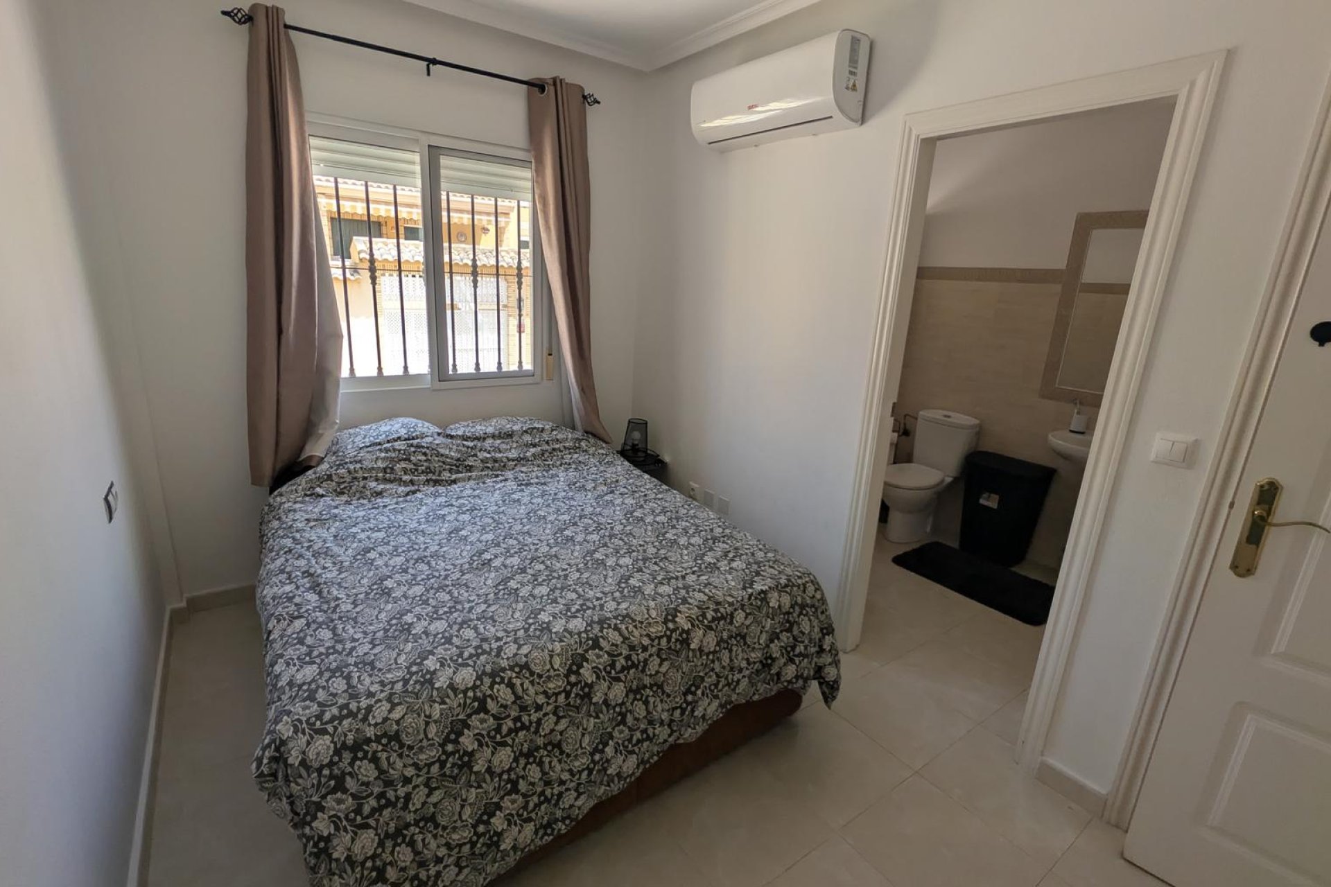 Resale - Villa -
Algorfa - Inland