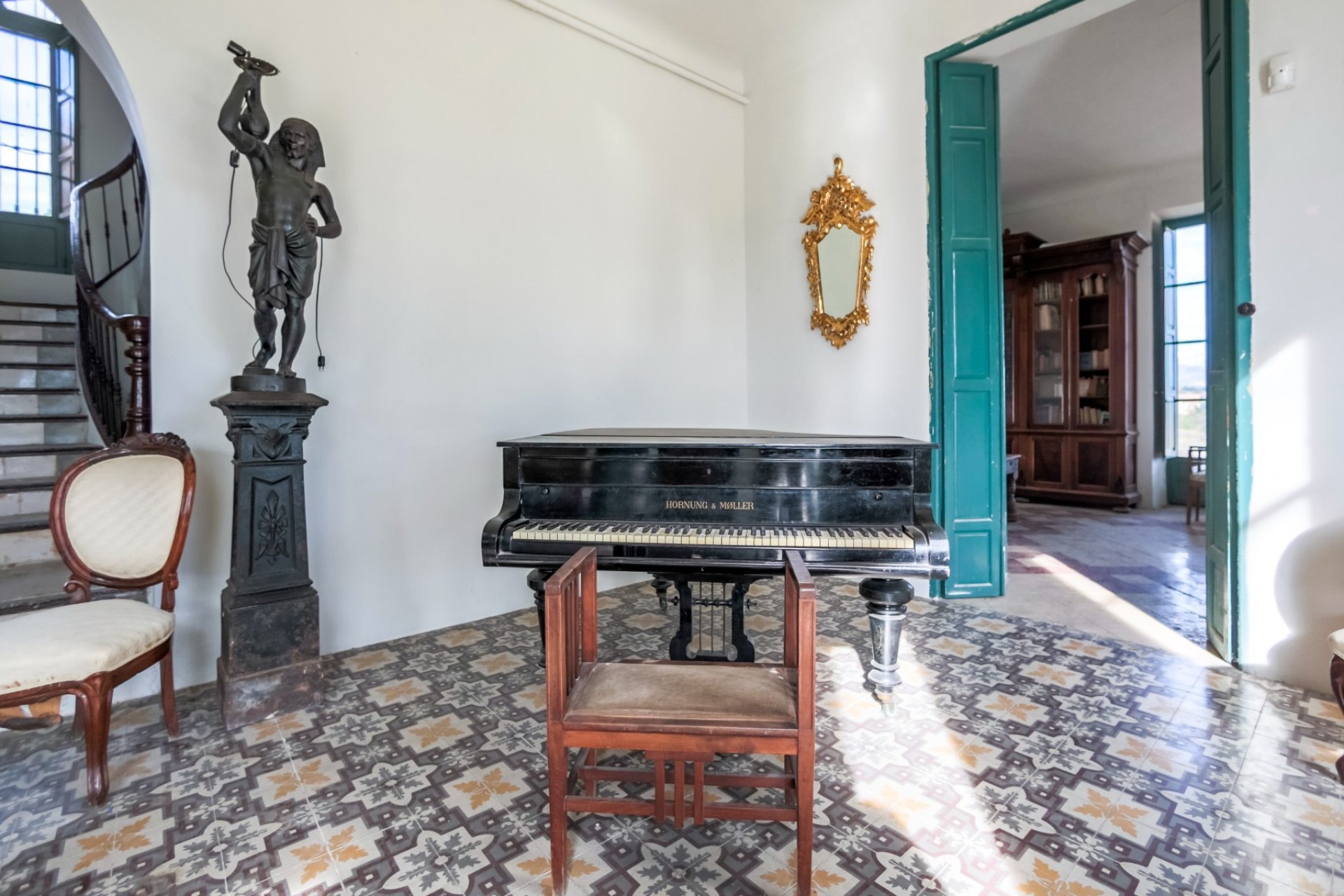 Resale - Villa -
Alicante - Costa Blanca