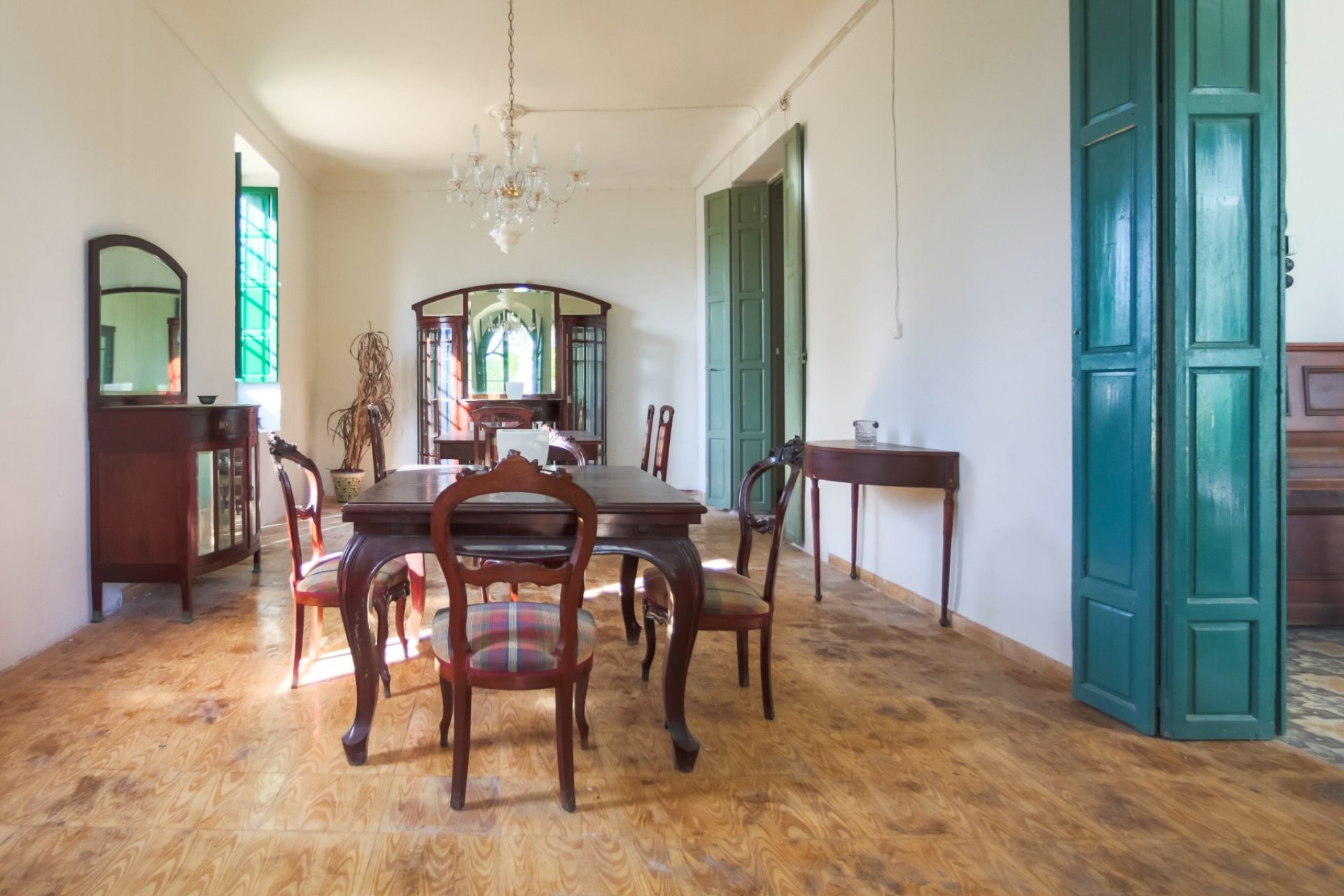 Resale - Villa -
Alicante - Costa Blanca