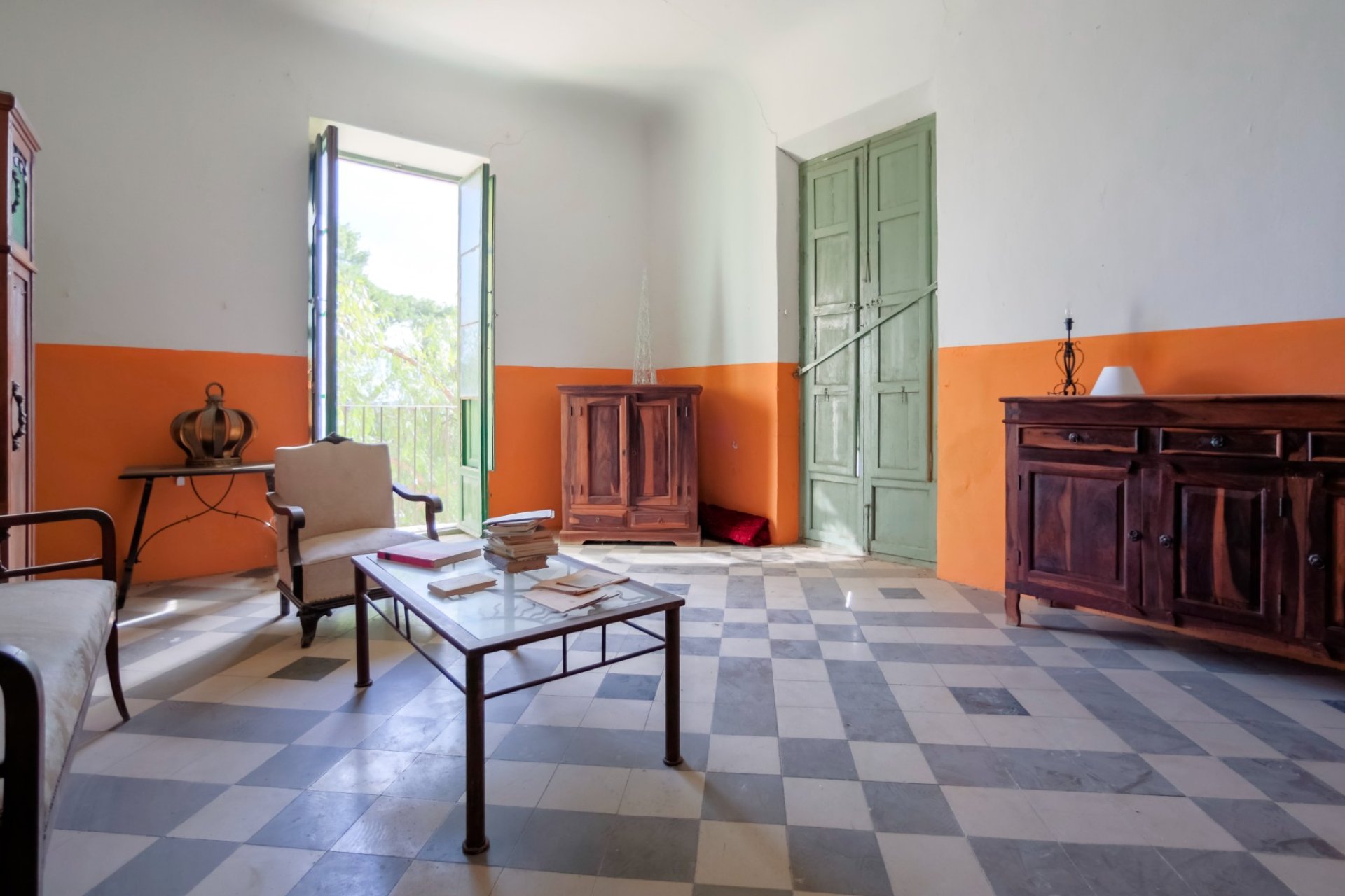 Resale - Villa -
Alicante - Costa Blanca