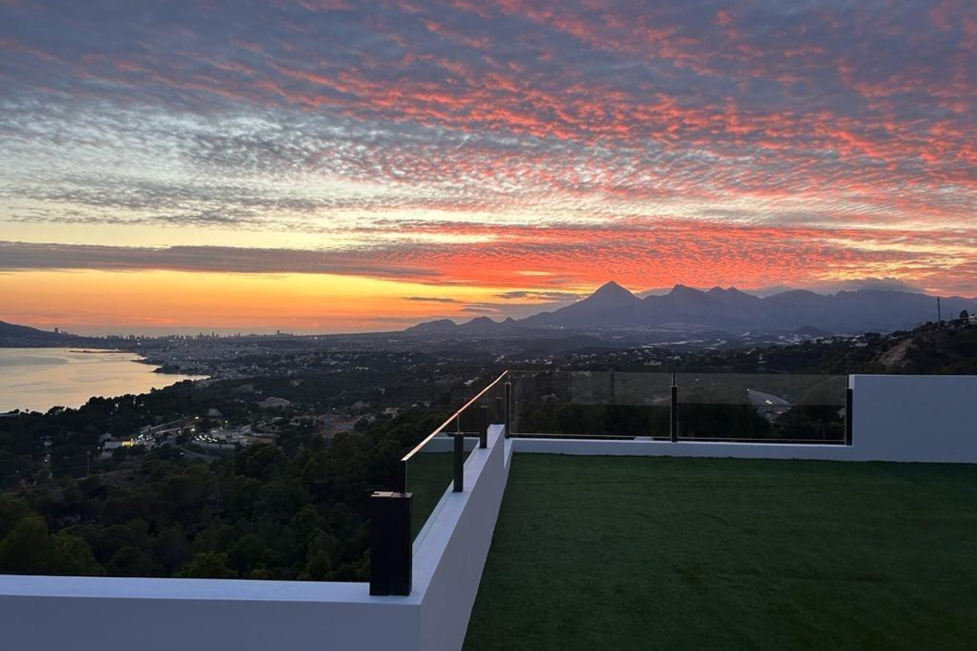 Resale - Villa -
Altea - Altea Hills