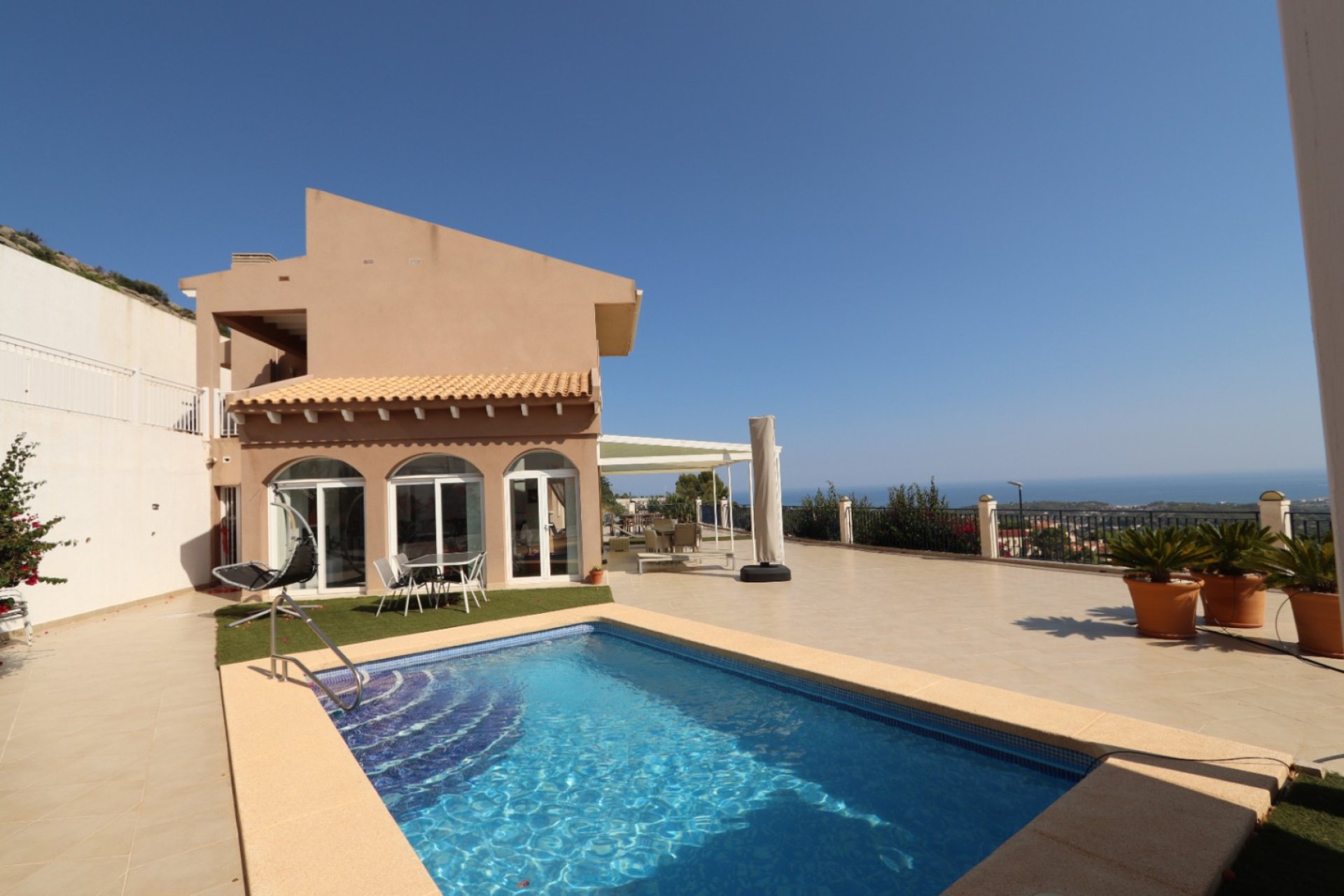 Resale - Villa -
Altea - Costa Blanca