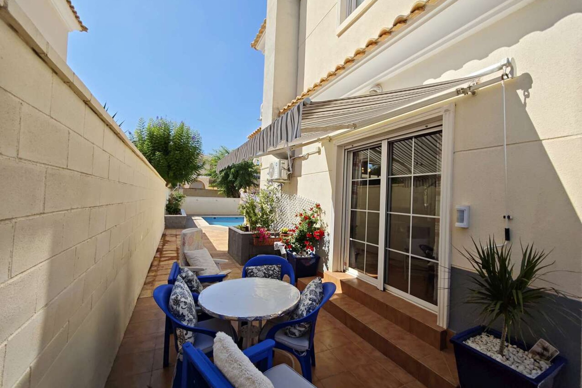 Resale - Villa -
Aspe - Inland