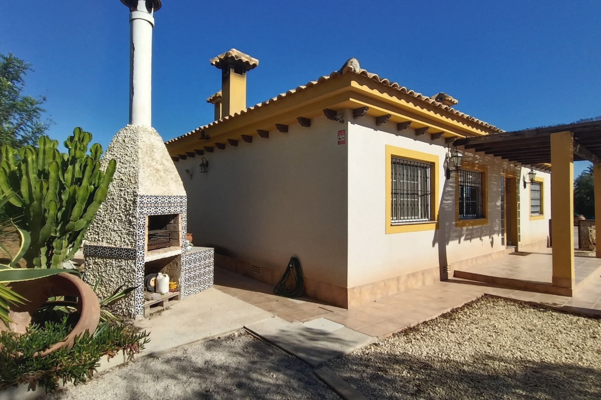 Resale - Villa -
Avileses - Inland