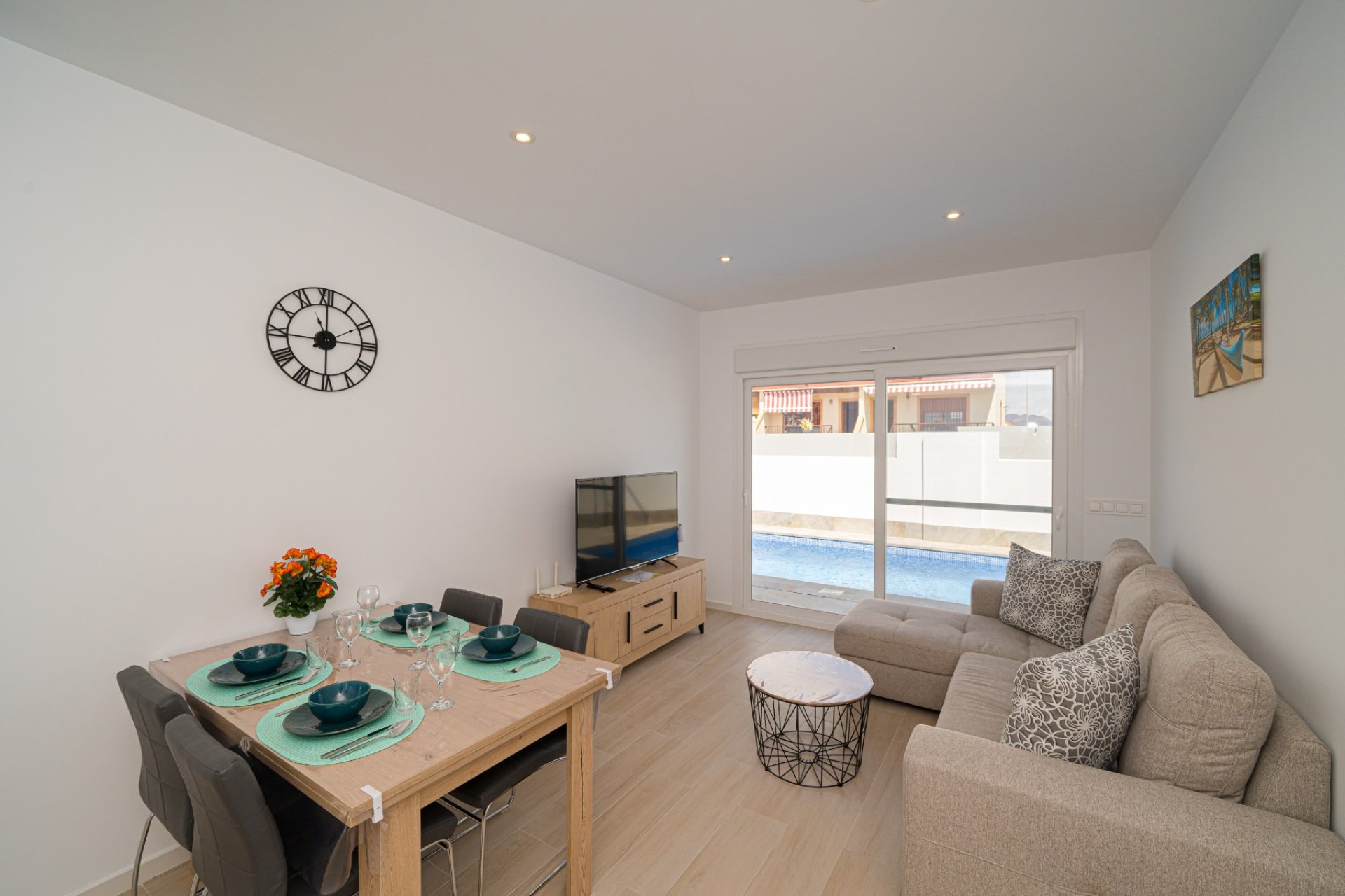 Resale - Villa -
Avileses - Inland