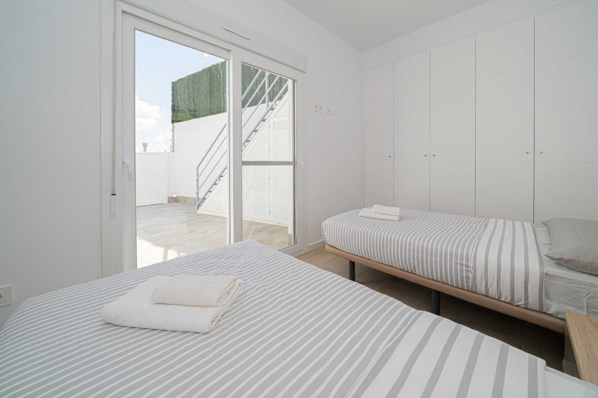 Resale - Villa -
Avileses - Inland