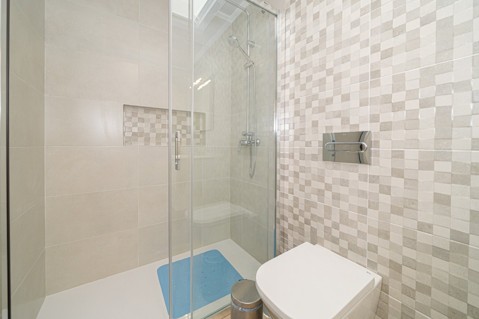 Resale - Villa -
Avileses - Inland