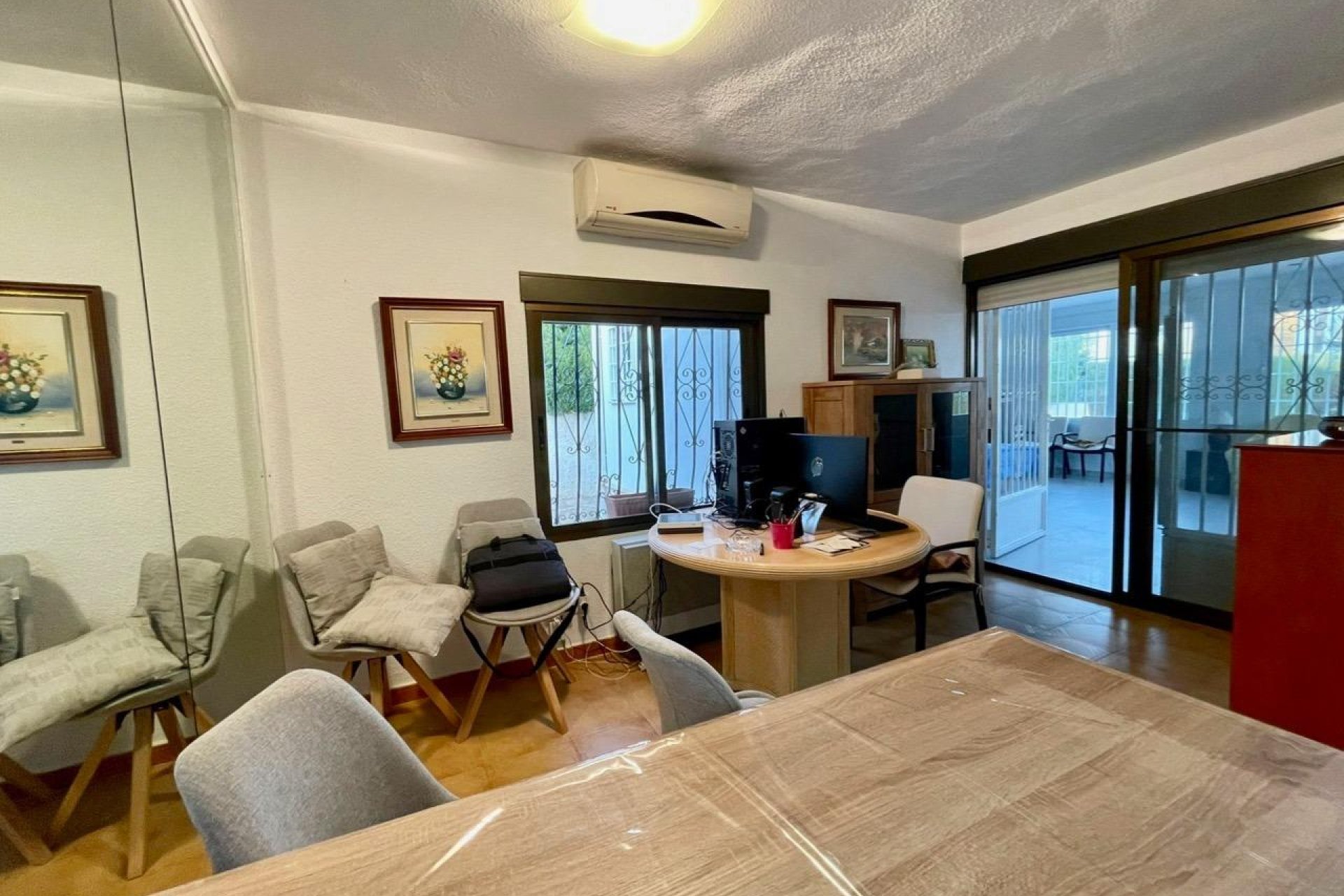 Resale - Villa -
Benidorm - Urbanizaciones