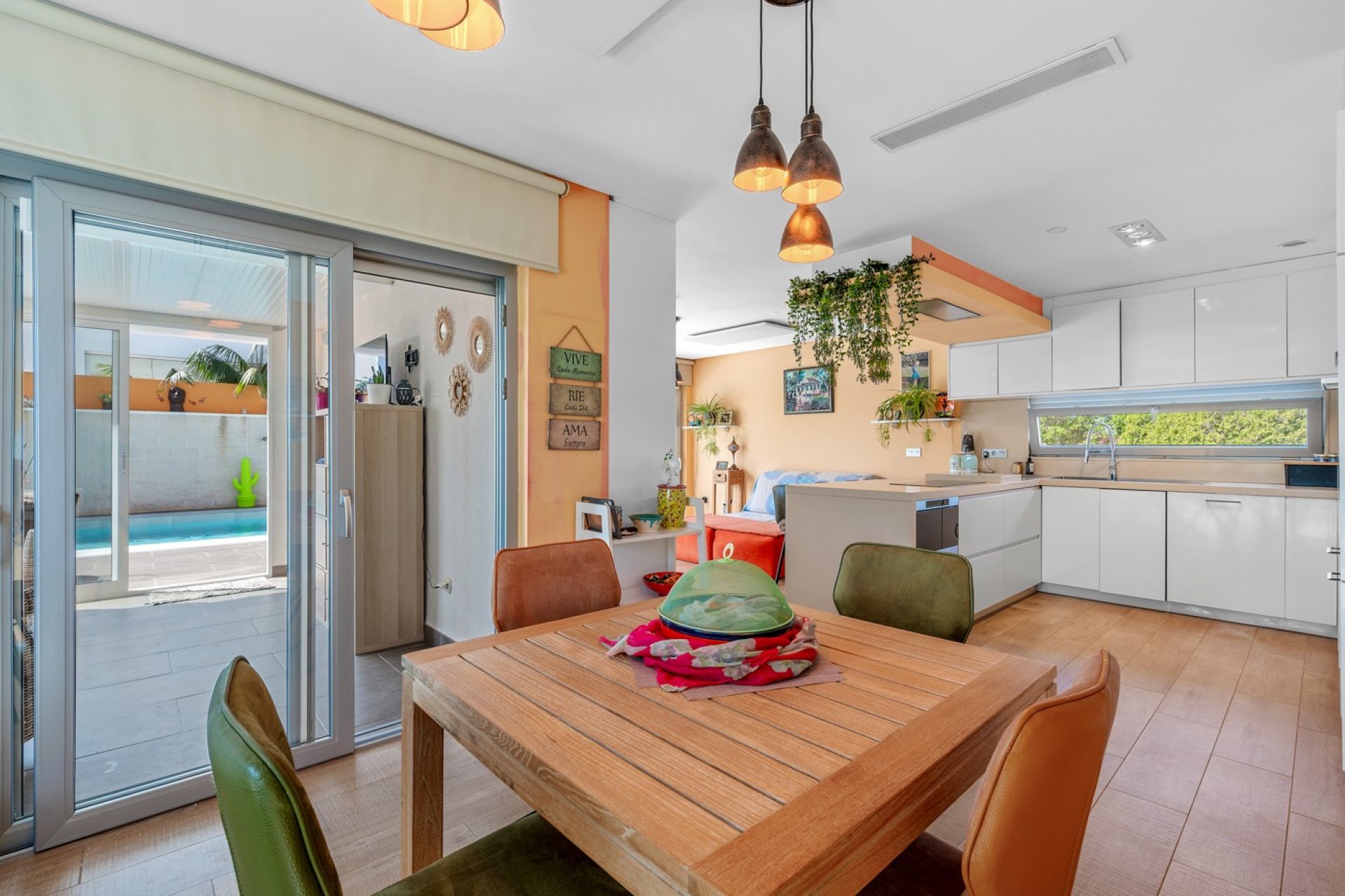 Resale - Villa -
Benijofar - Costa Blanca