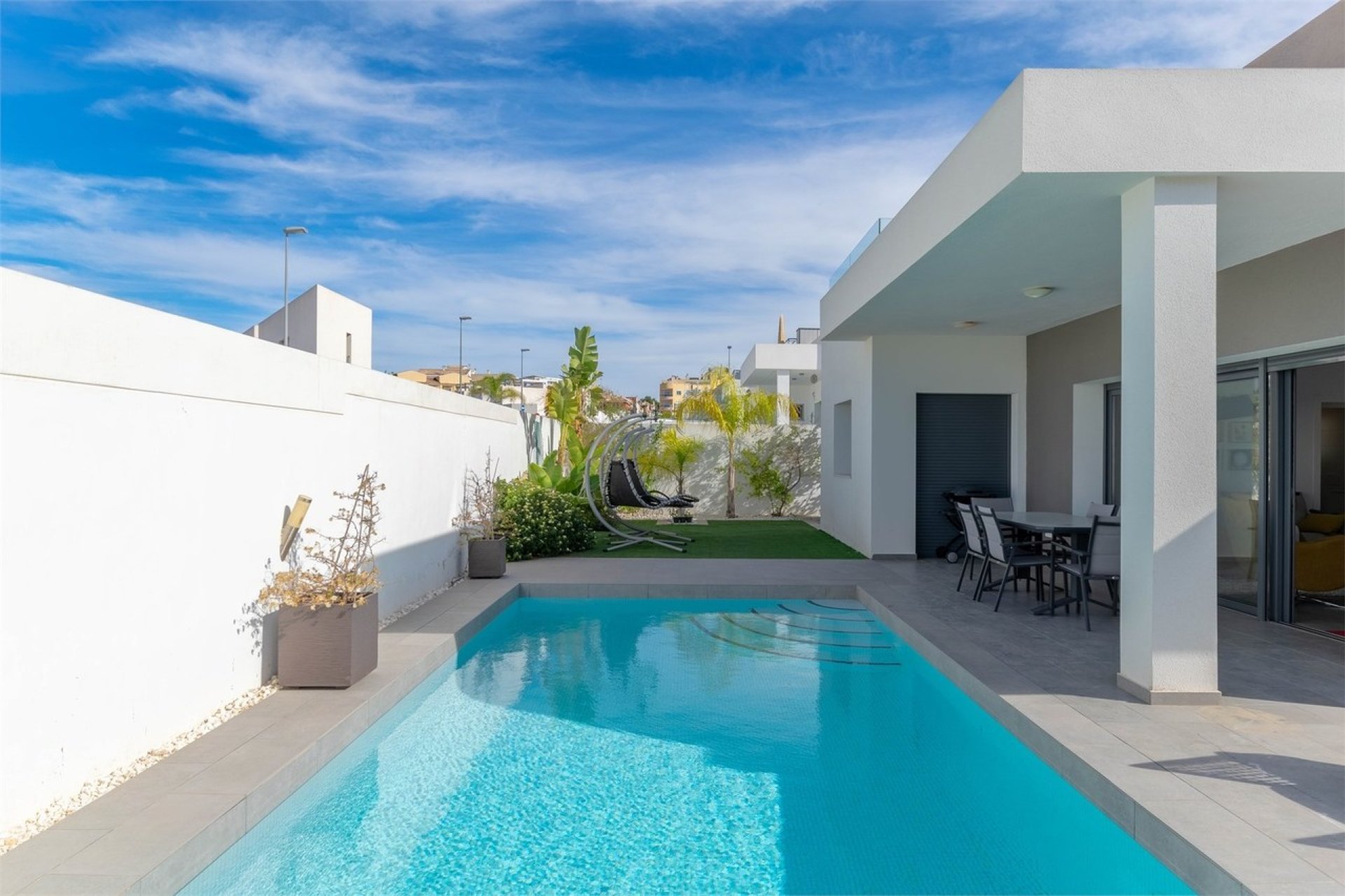 Resale - Villa -
Benijofar - Costa Blanca