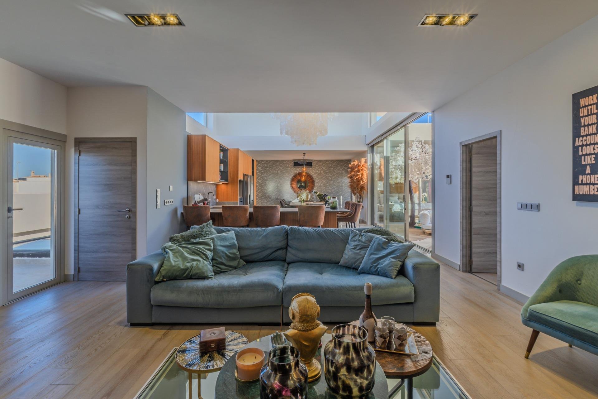 Resale - Villa -
Benijofar - Costa Blanca
