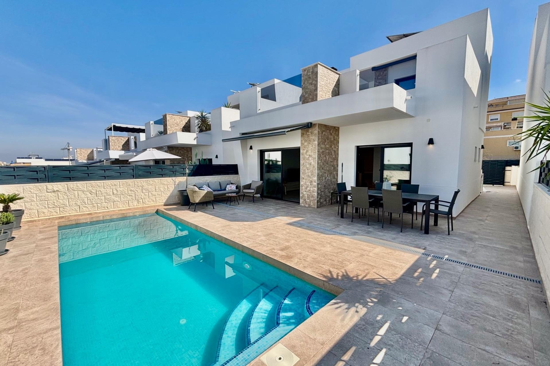 Resale - Villa -
Benijofar - Pueblo 4