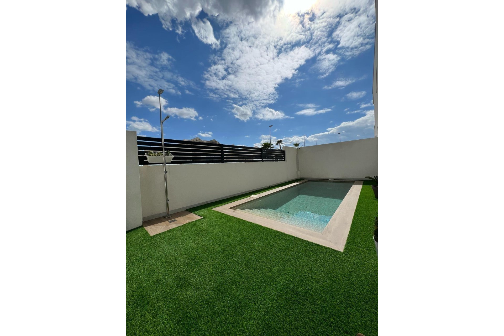 Resale - Villa -
Benijofar