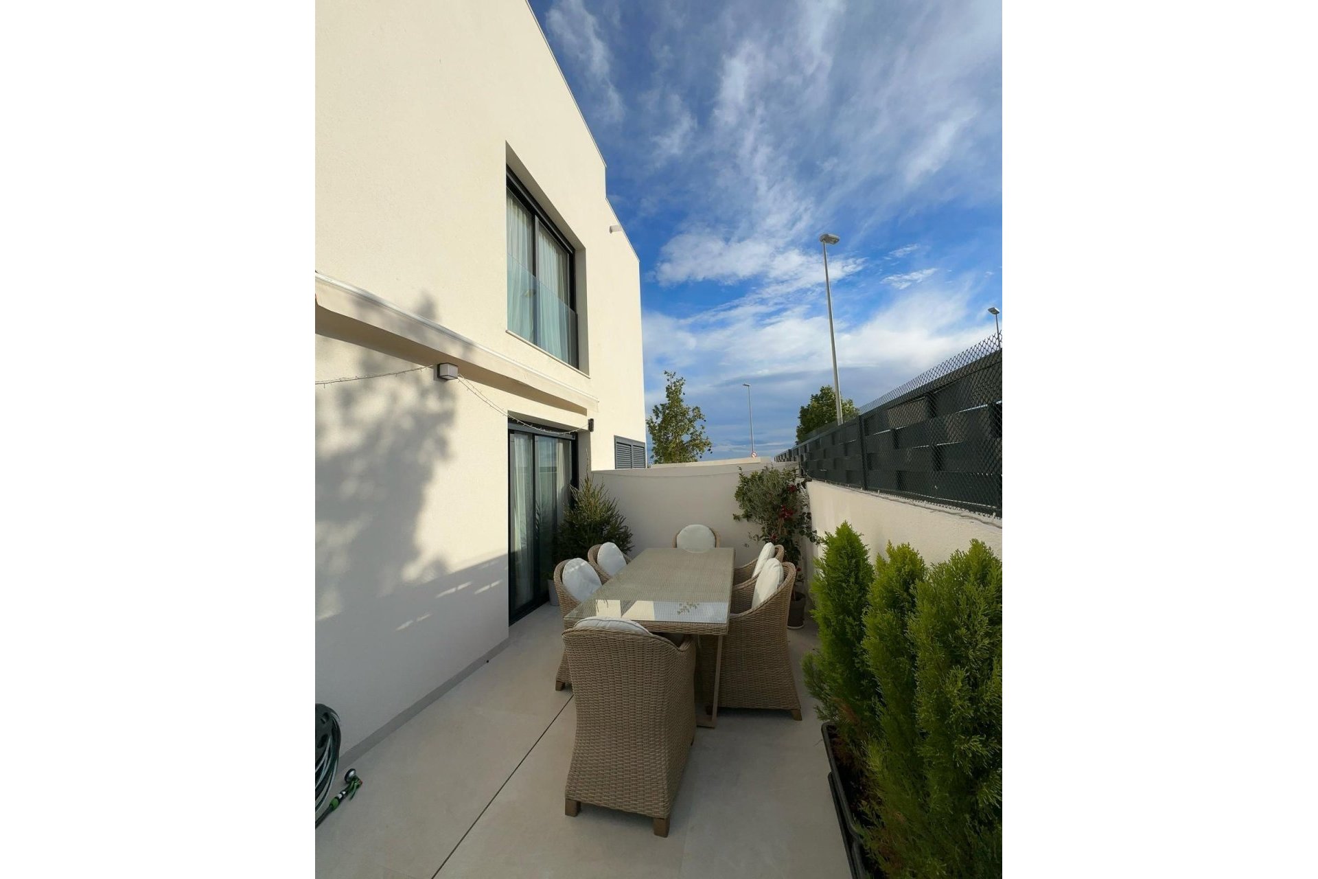 Resale - Villa -
Benijofar