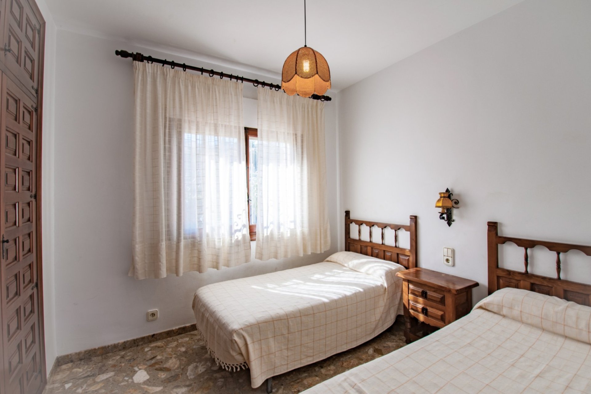 Resale - Villa -
Benissa - Costa Blanca