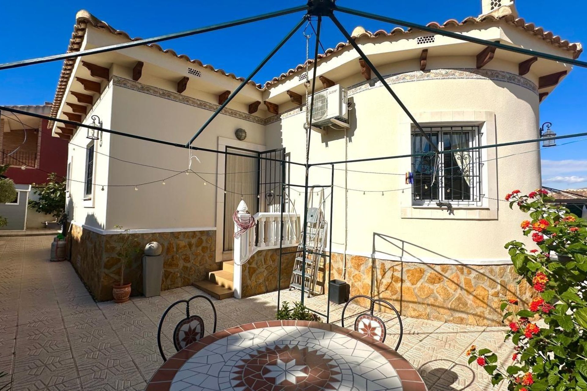 Resale - Villa -
Bigastro - Comunidad Valenciana