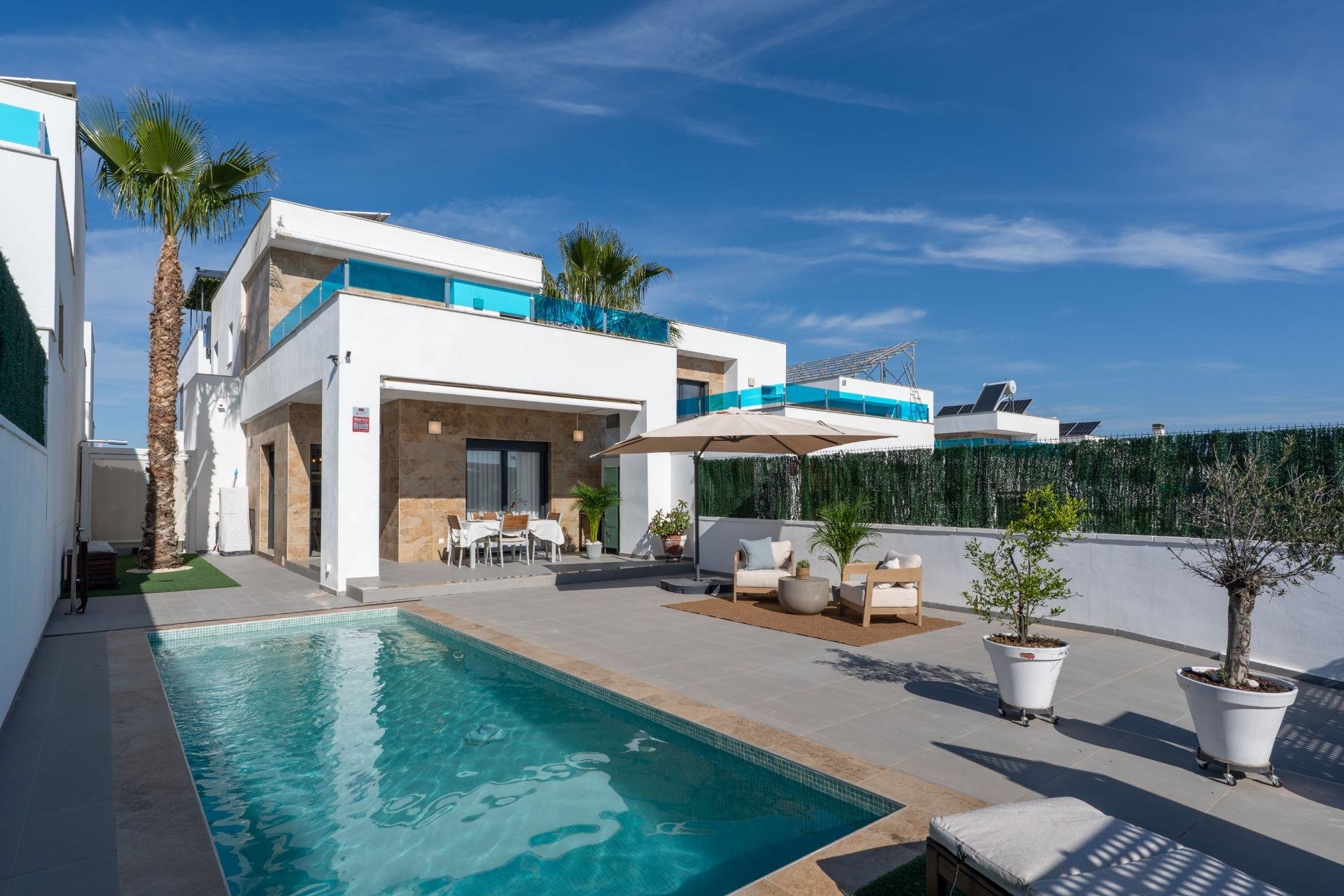 Resale - Villa -
Bigastro - D6