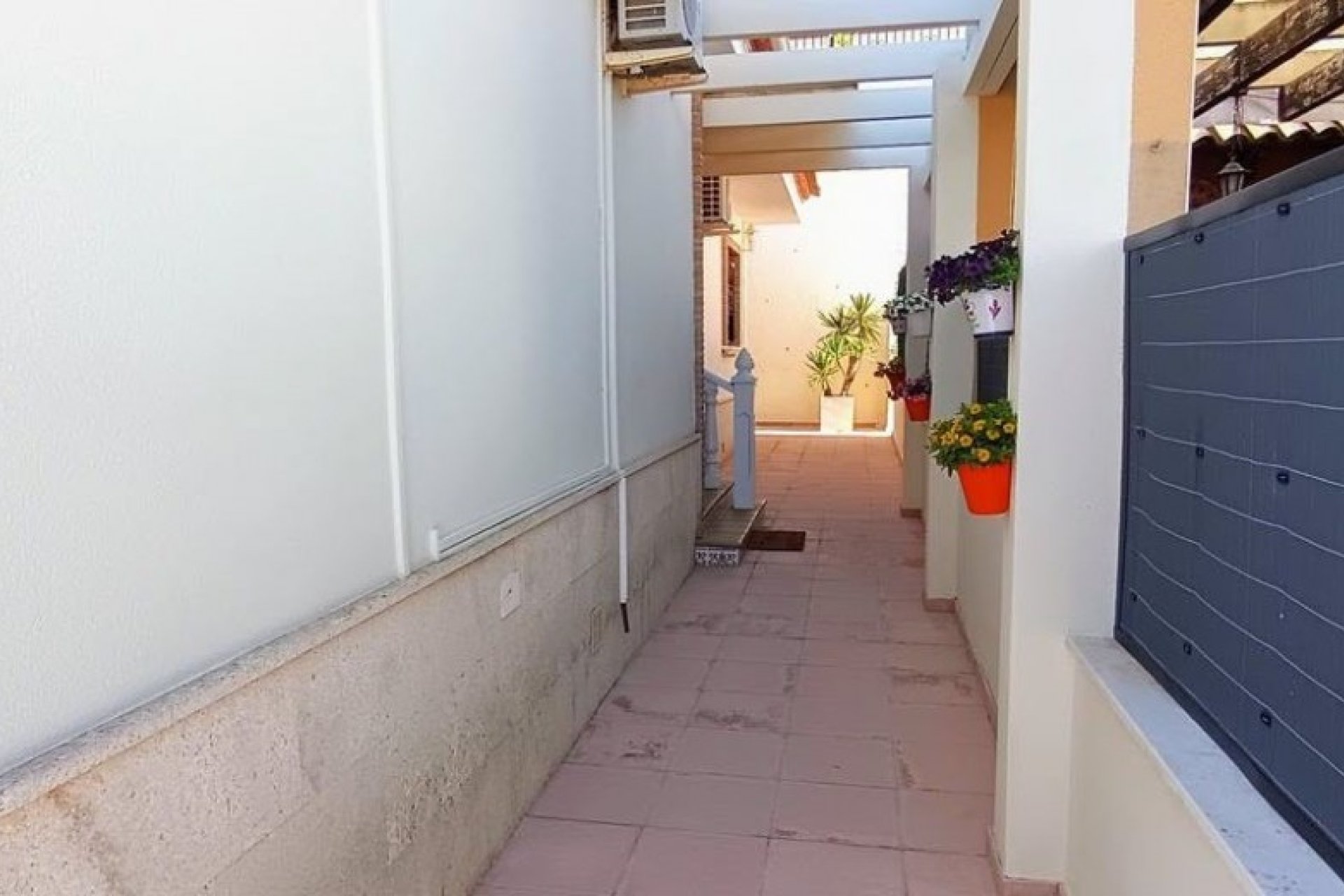 Resale - Villa -
Bigastro - Inland