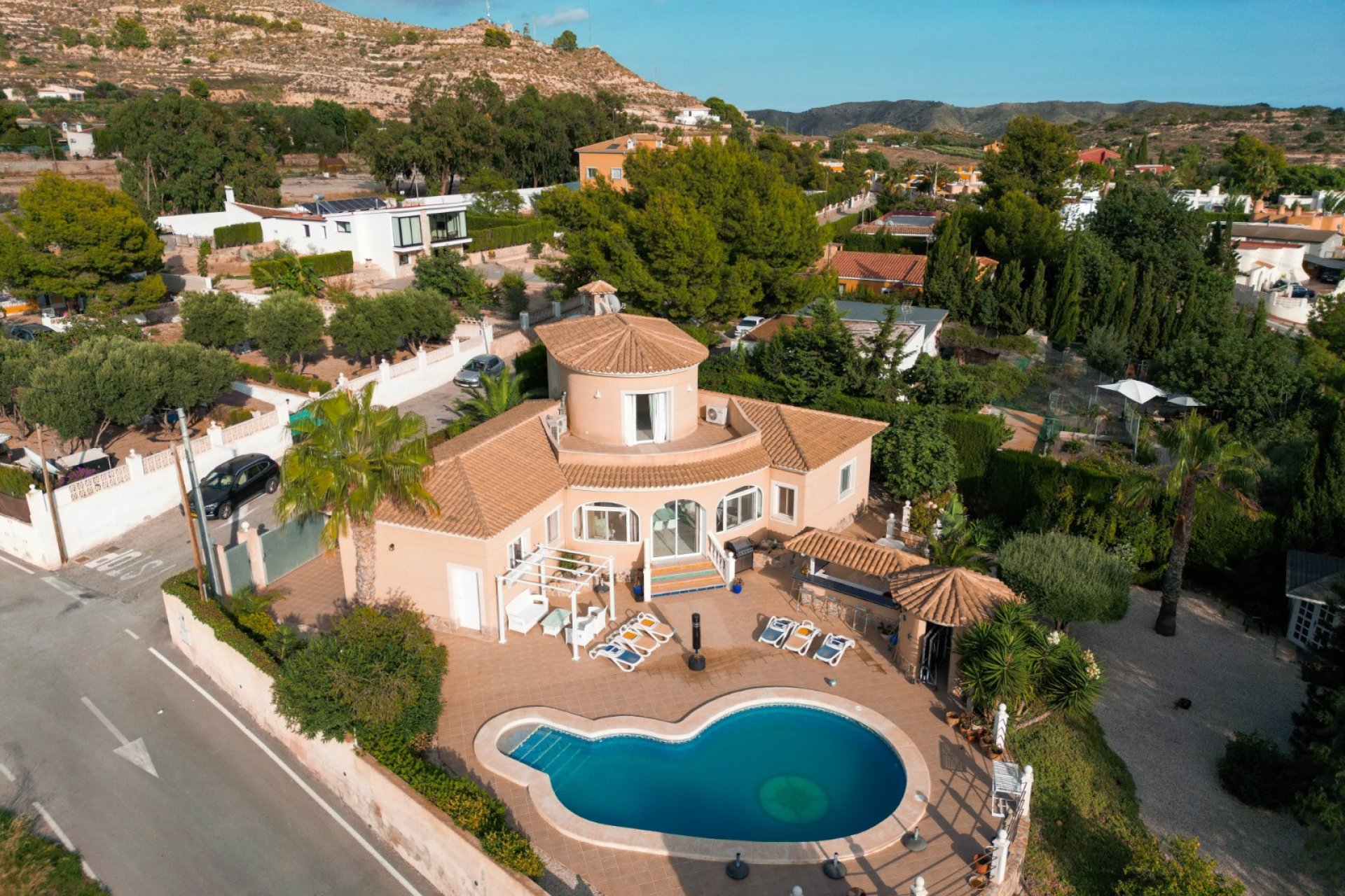 Resale - Villa -
Busot - Costa Blanca