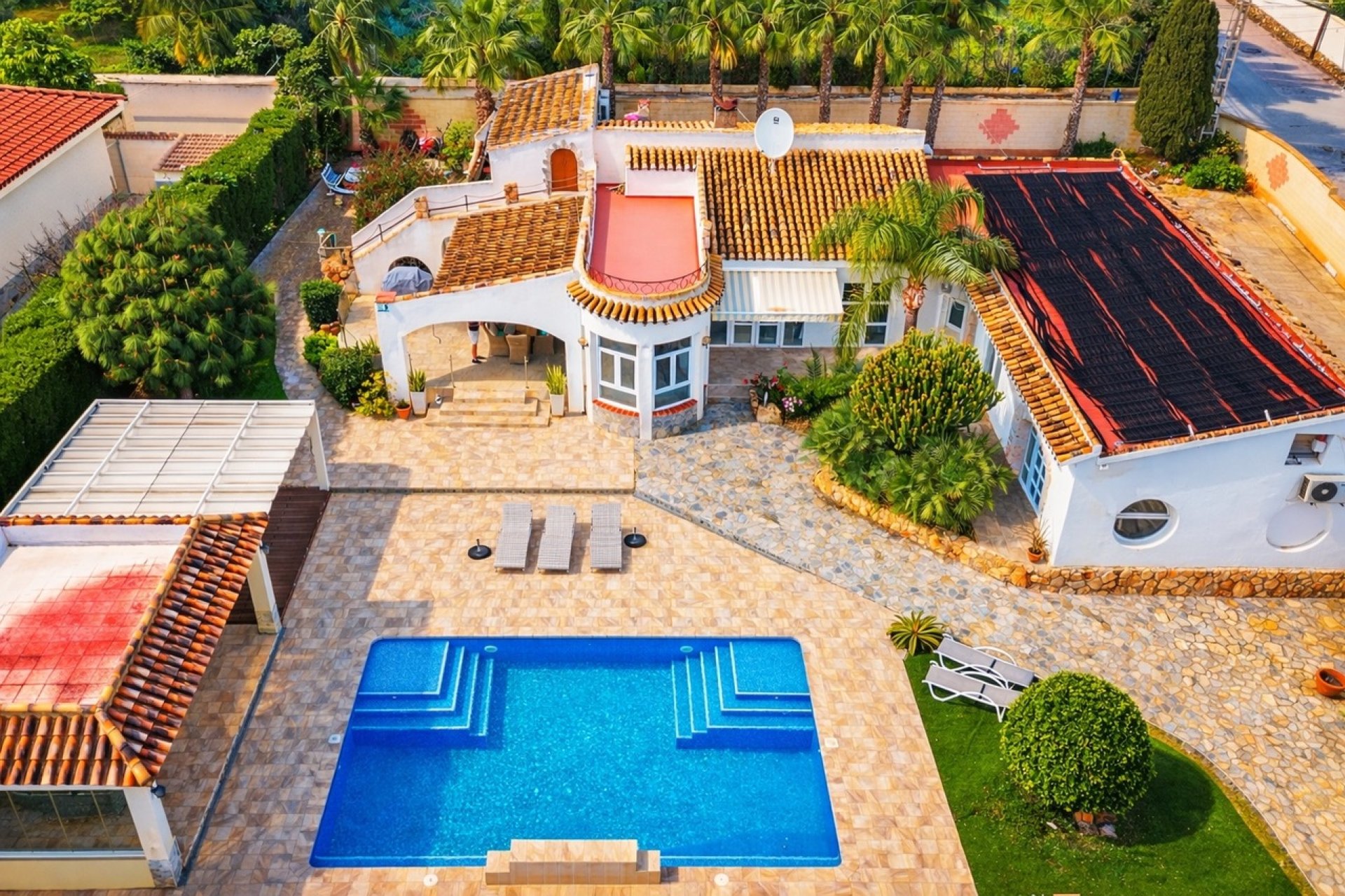 Resale - Villa -
Cabo Roig - Costa Blanca