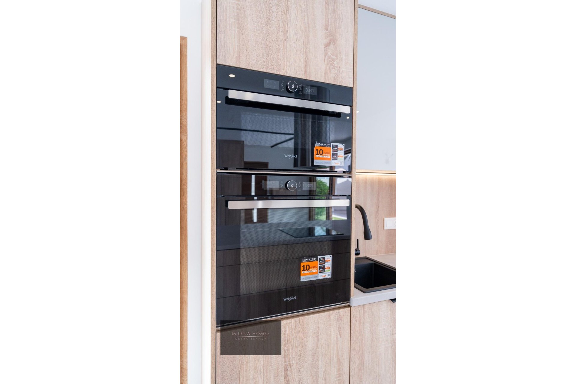 Resale - Villa -
Cabo Roig