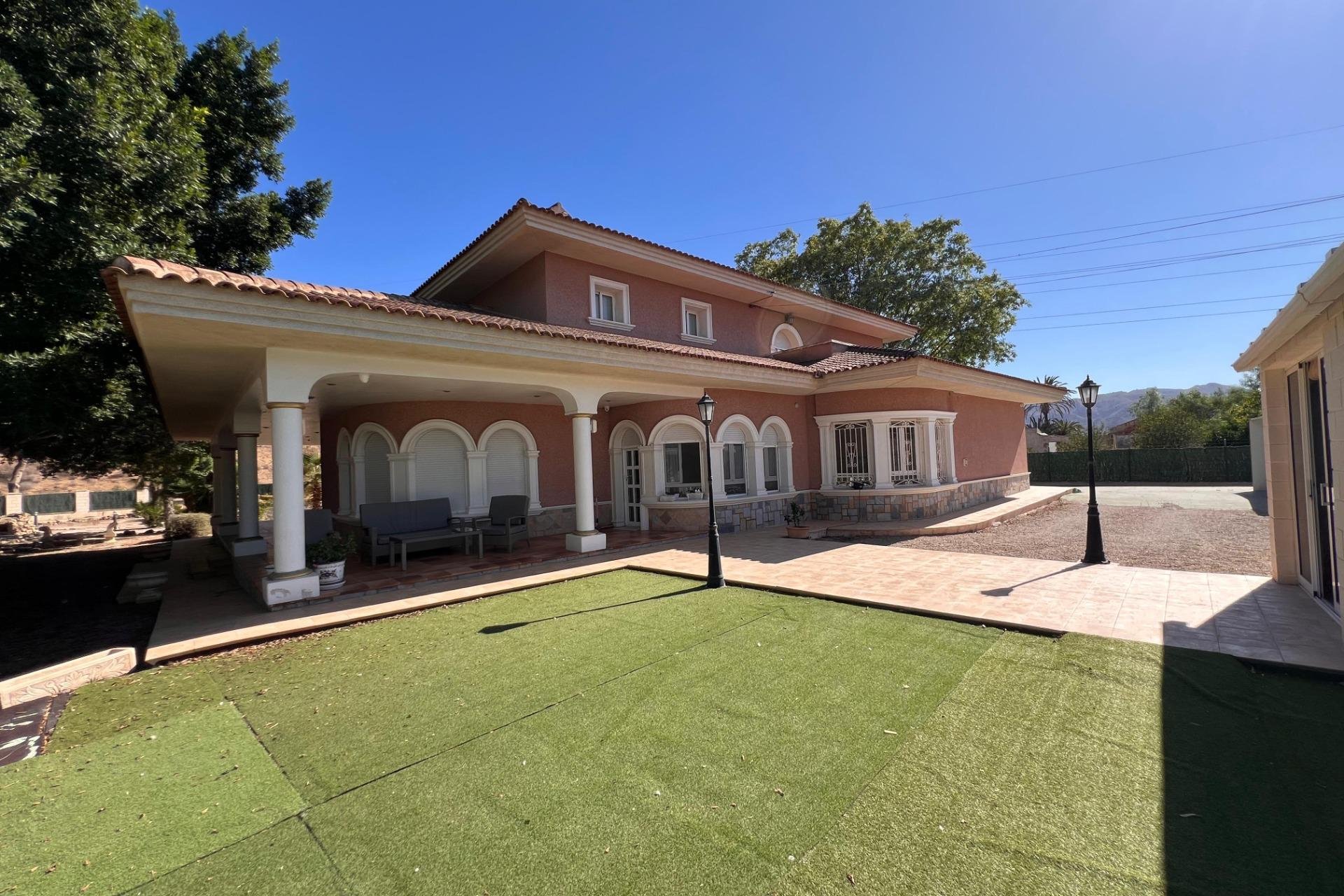 Resale - Villa -
Callosa de Segura - Callosa De Segura