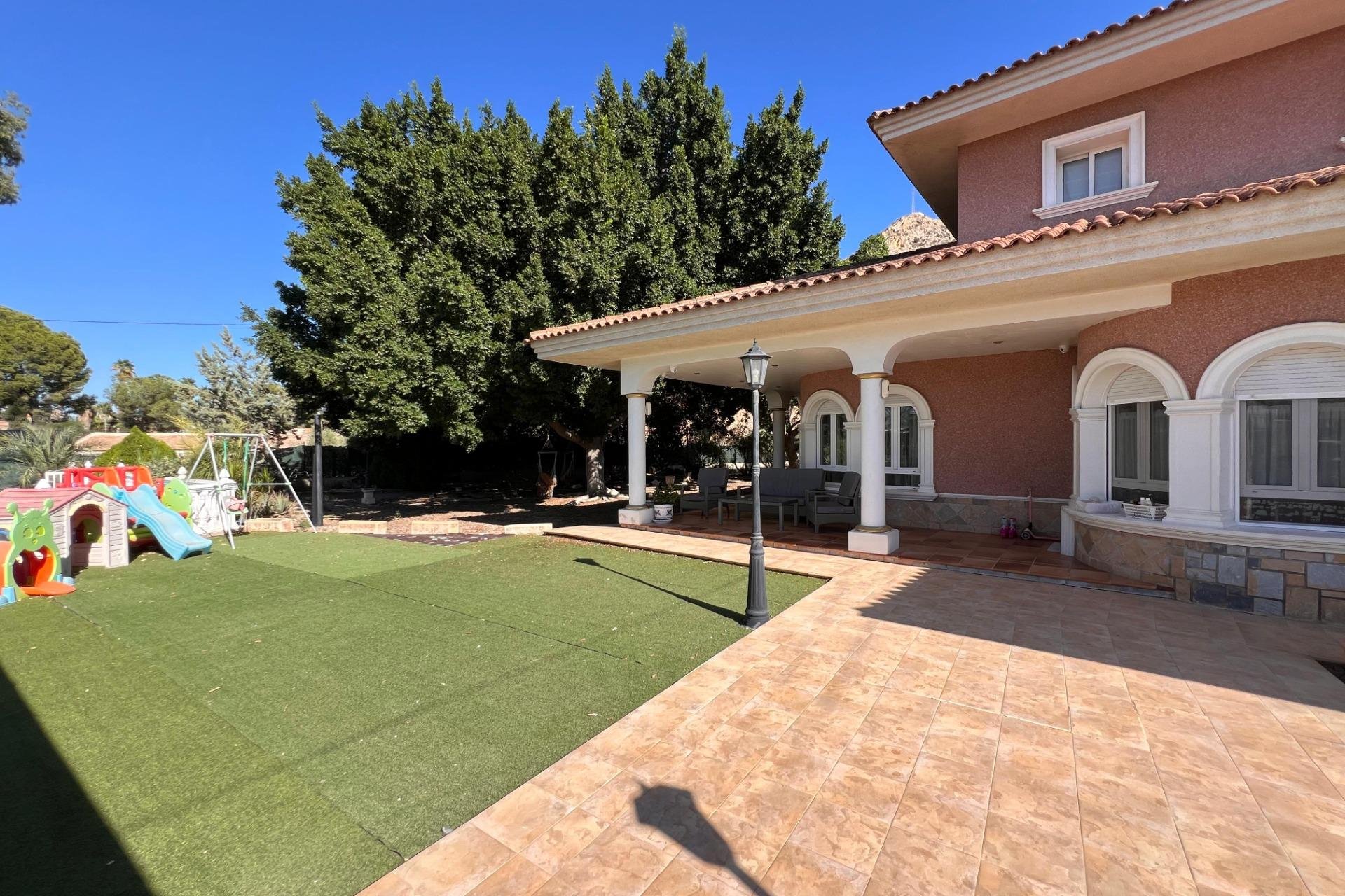 Resale - Villa -
Callosa de Segura - Callosa De Segura