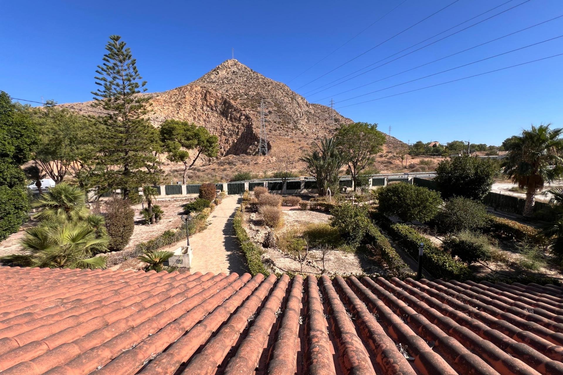 Resale - Villa -
Callosa de Segura - Callosa De Segura