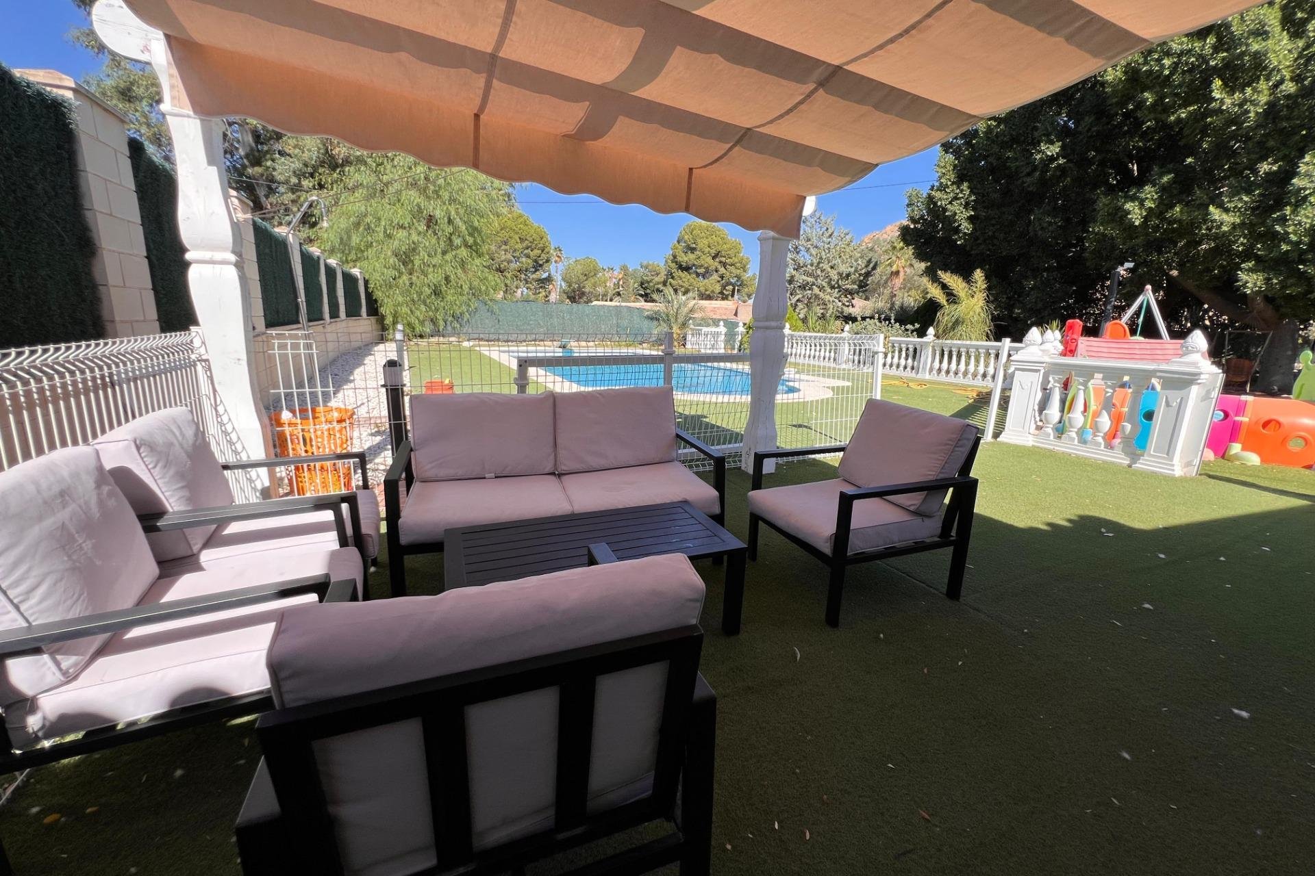 Resale - Villa -
Callosa de Segura - Callosa De Segura