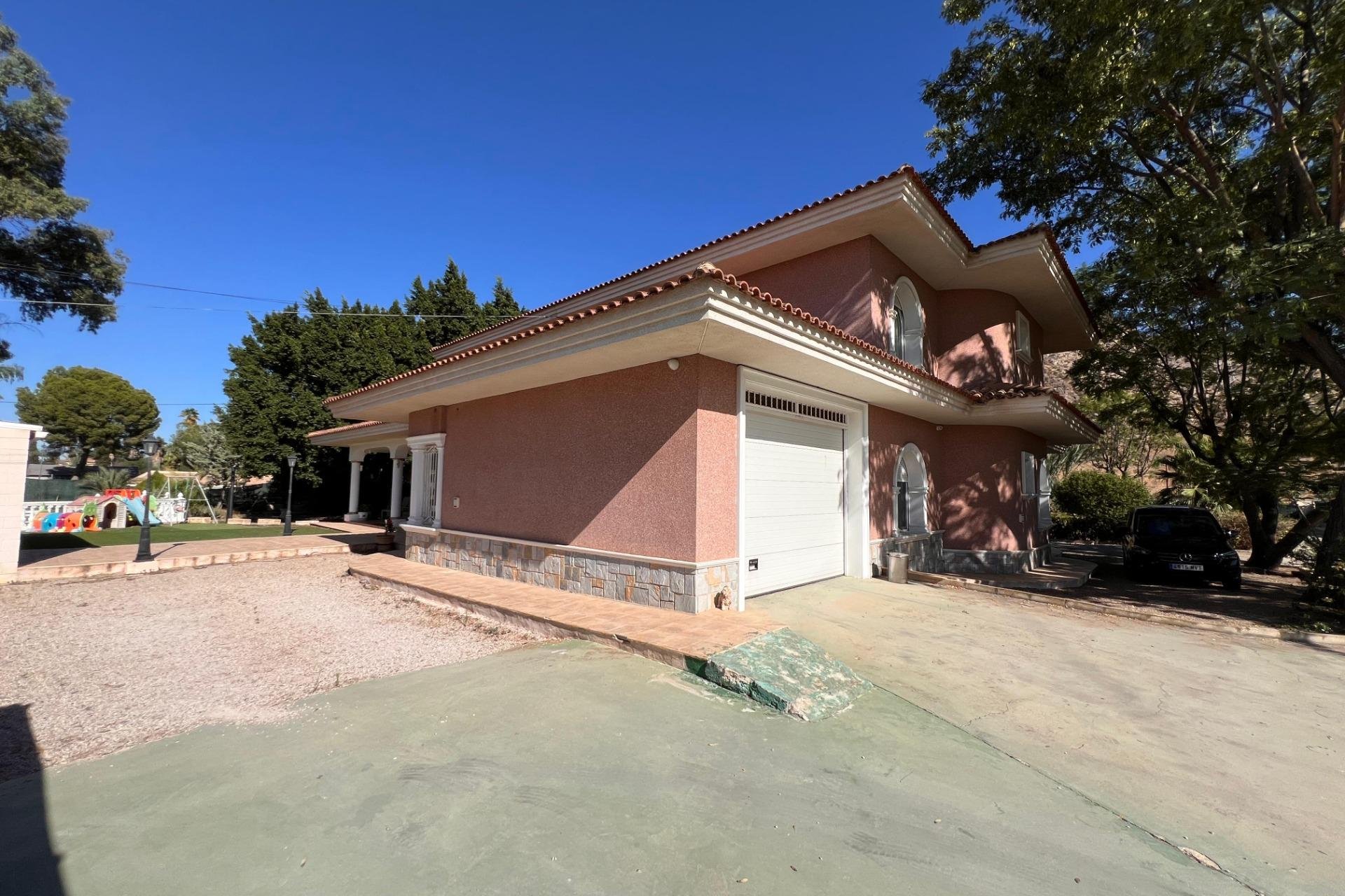 Resale - Villa -
Callosa de Segura - Callosa De Segura