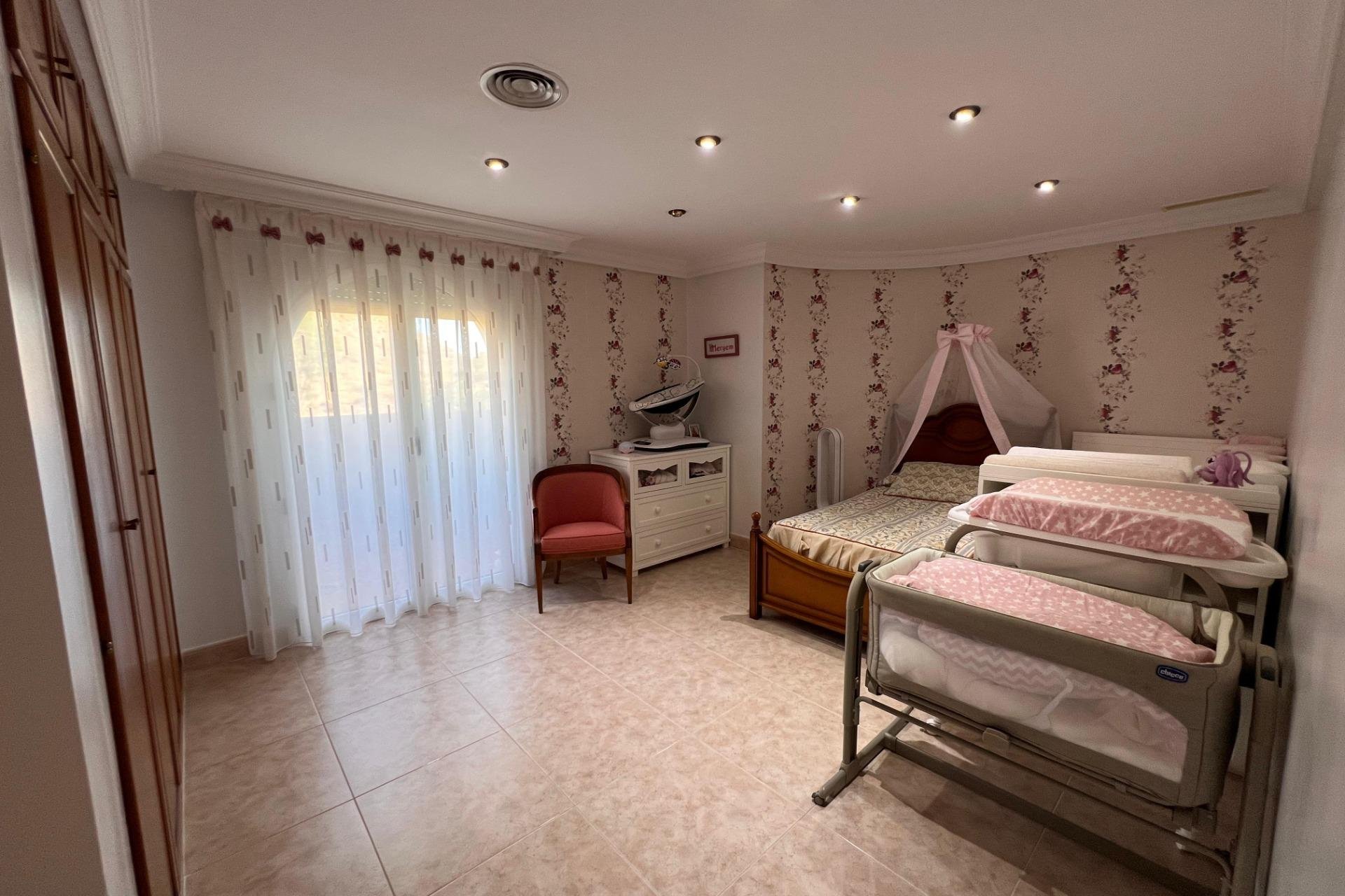 Resale - Villa -
Callosa de Segura - Callosa De Segura