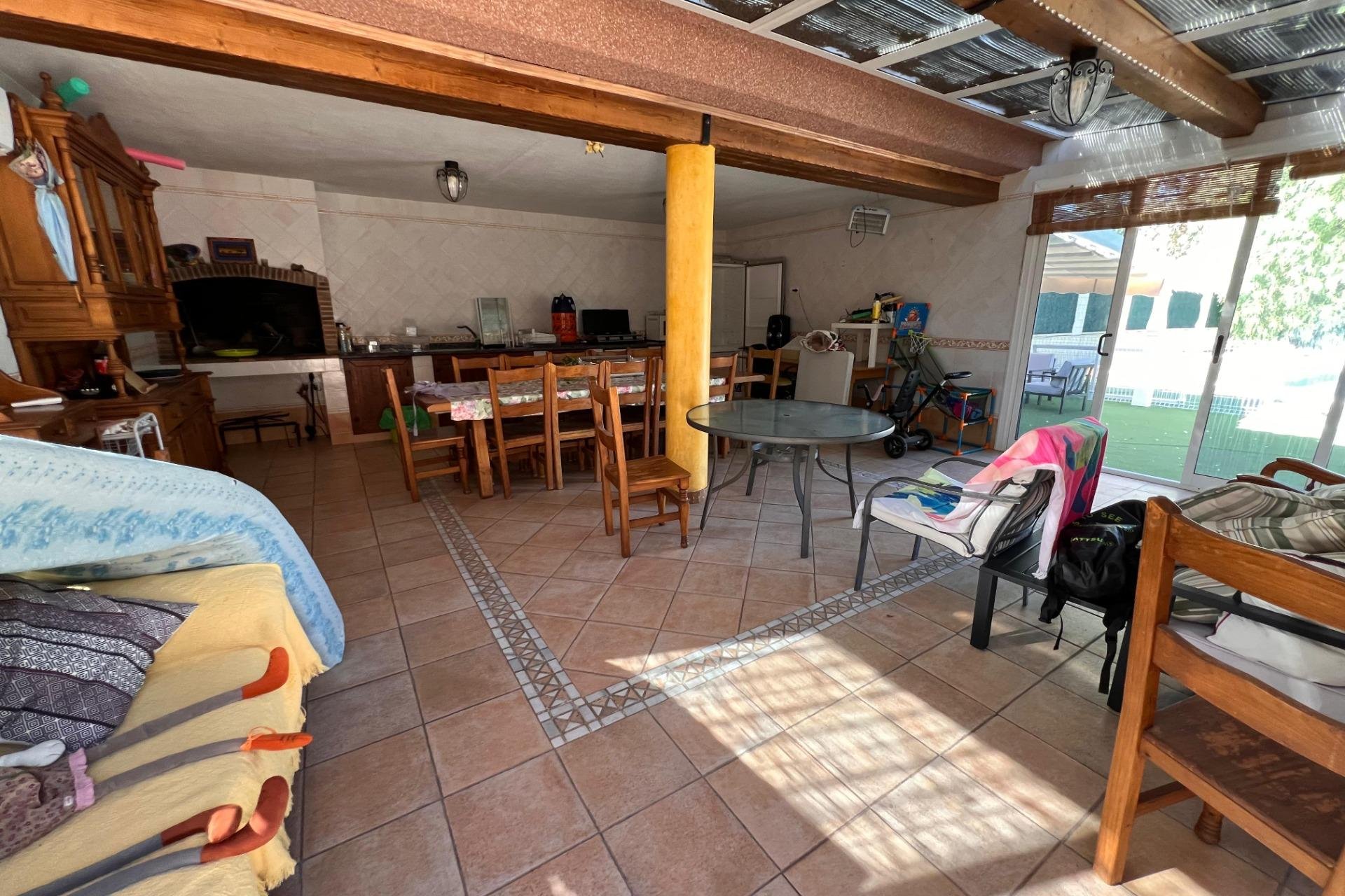 Resale - Villa -
Callosa de Segura - Callosa De Segura