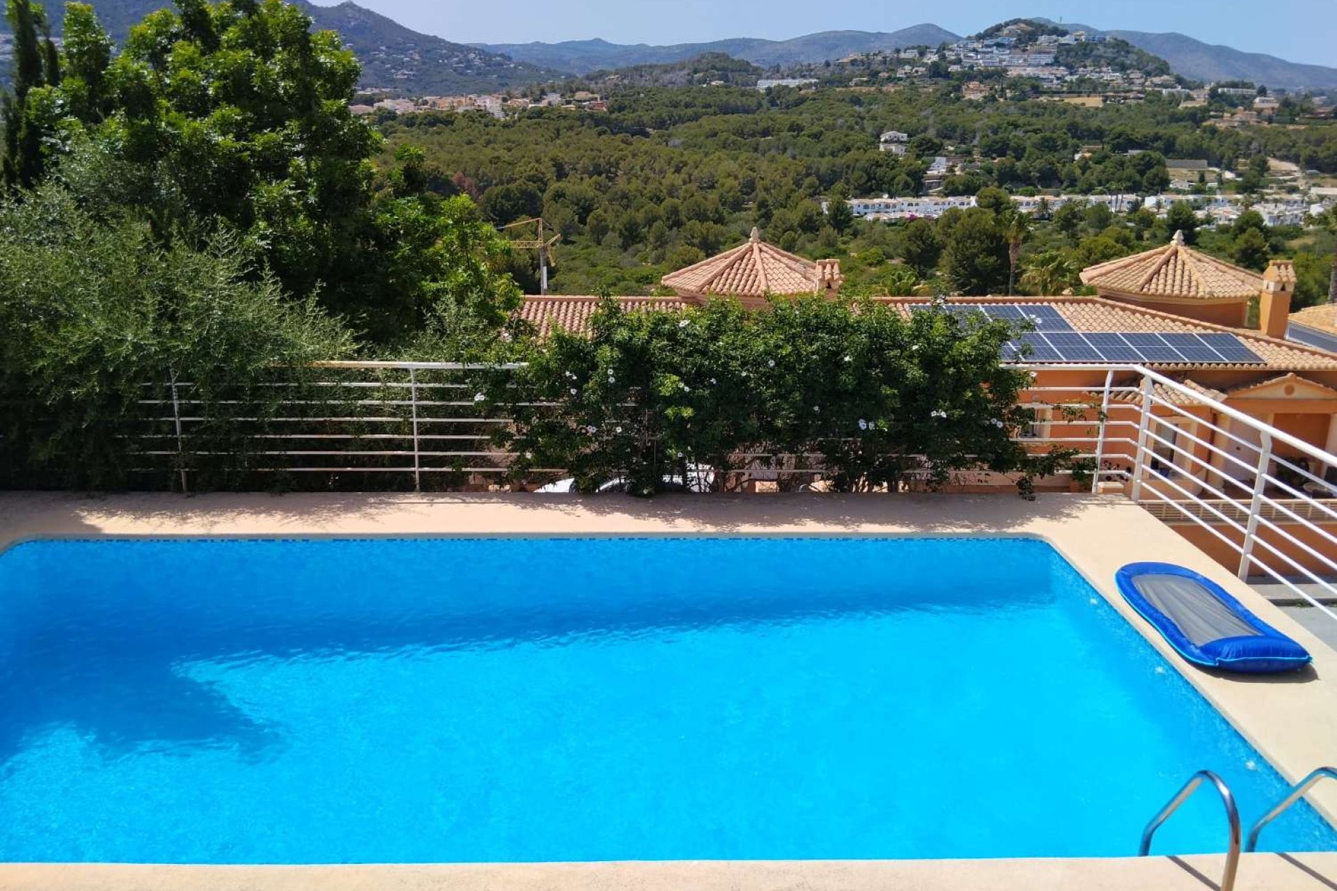Resale - Villa -
Calpe - Costa Blanca