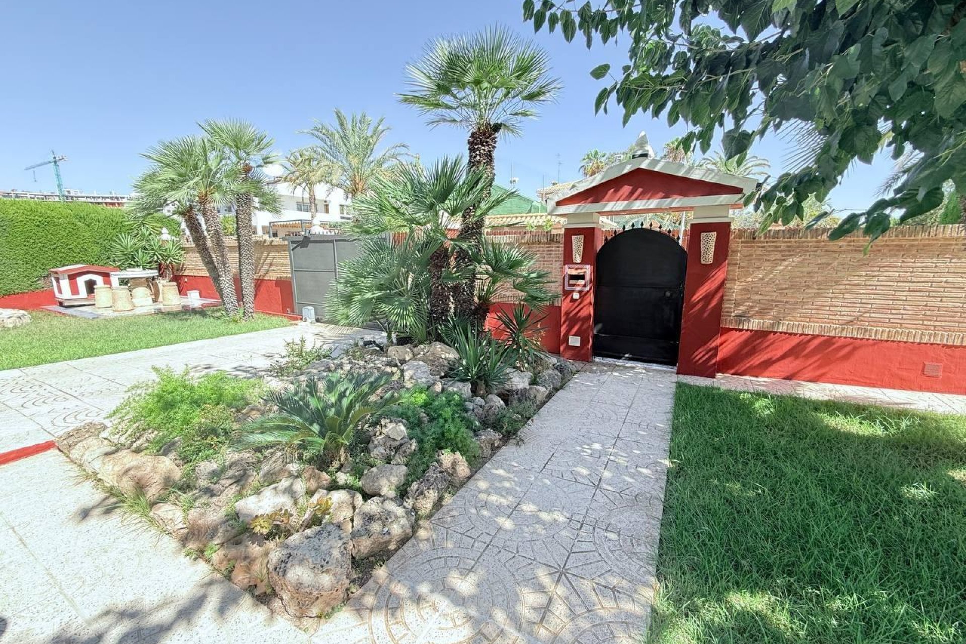 Resale - Villa -
Campoamor