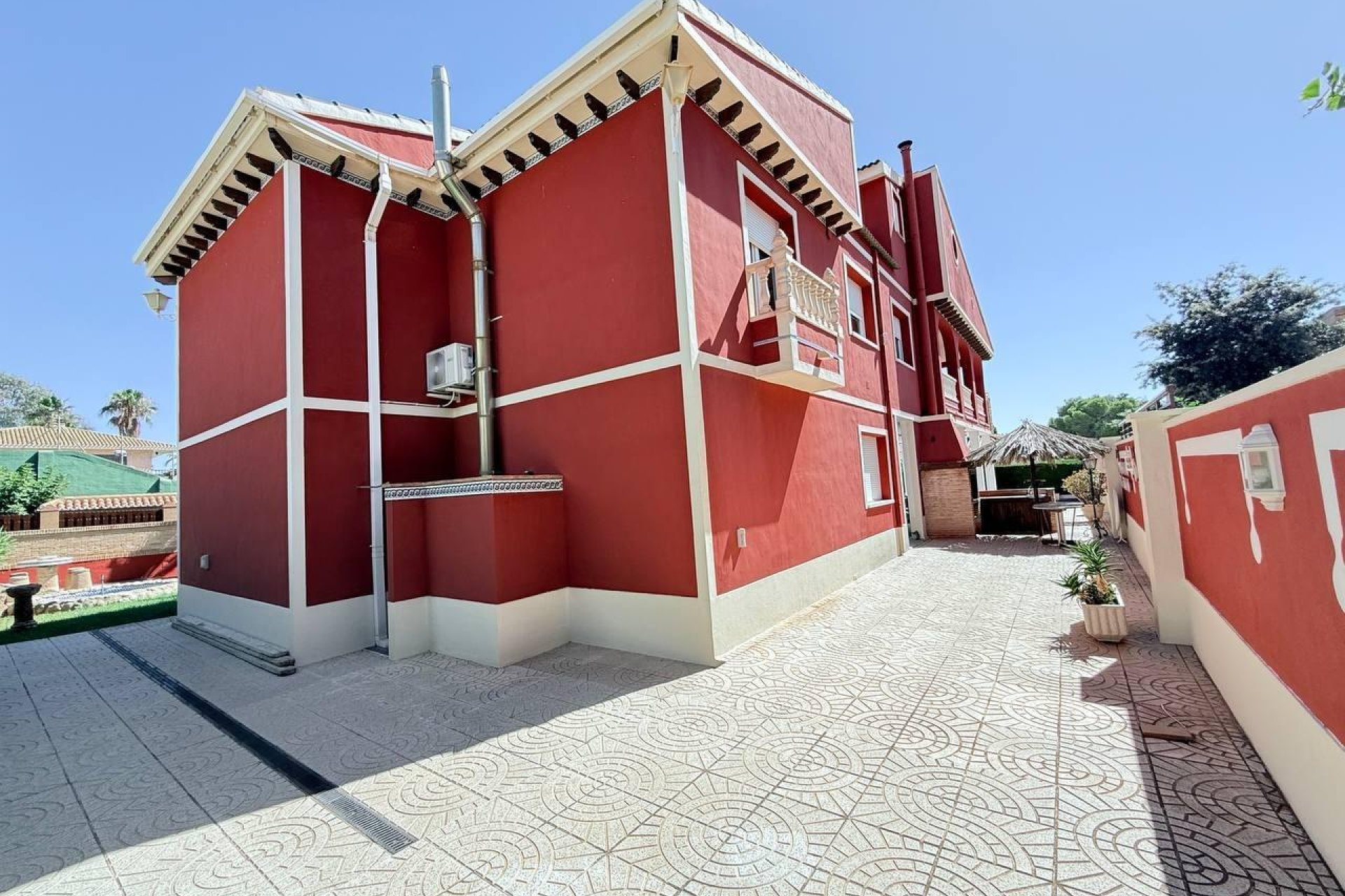 Resale - Villa -
Campoamor