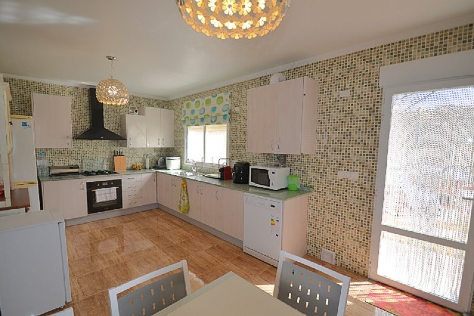 Resale - Villa -
Campos del Río - Inland