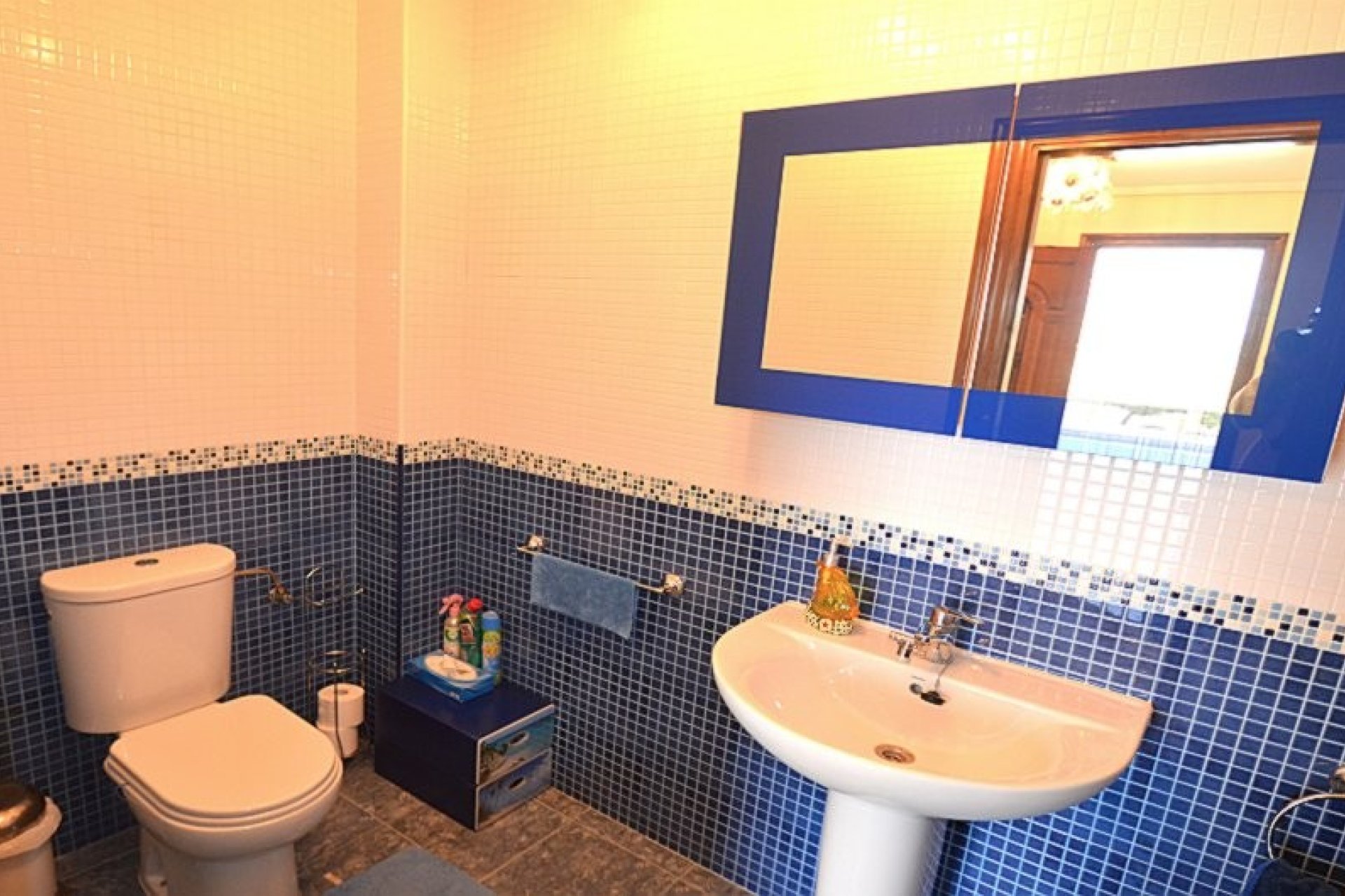 Resale - Villa -
Campos del Río - Inland