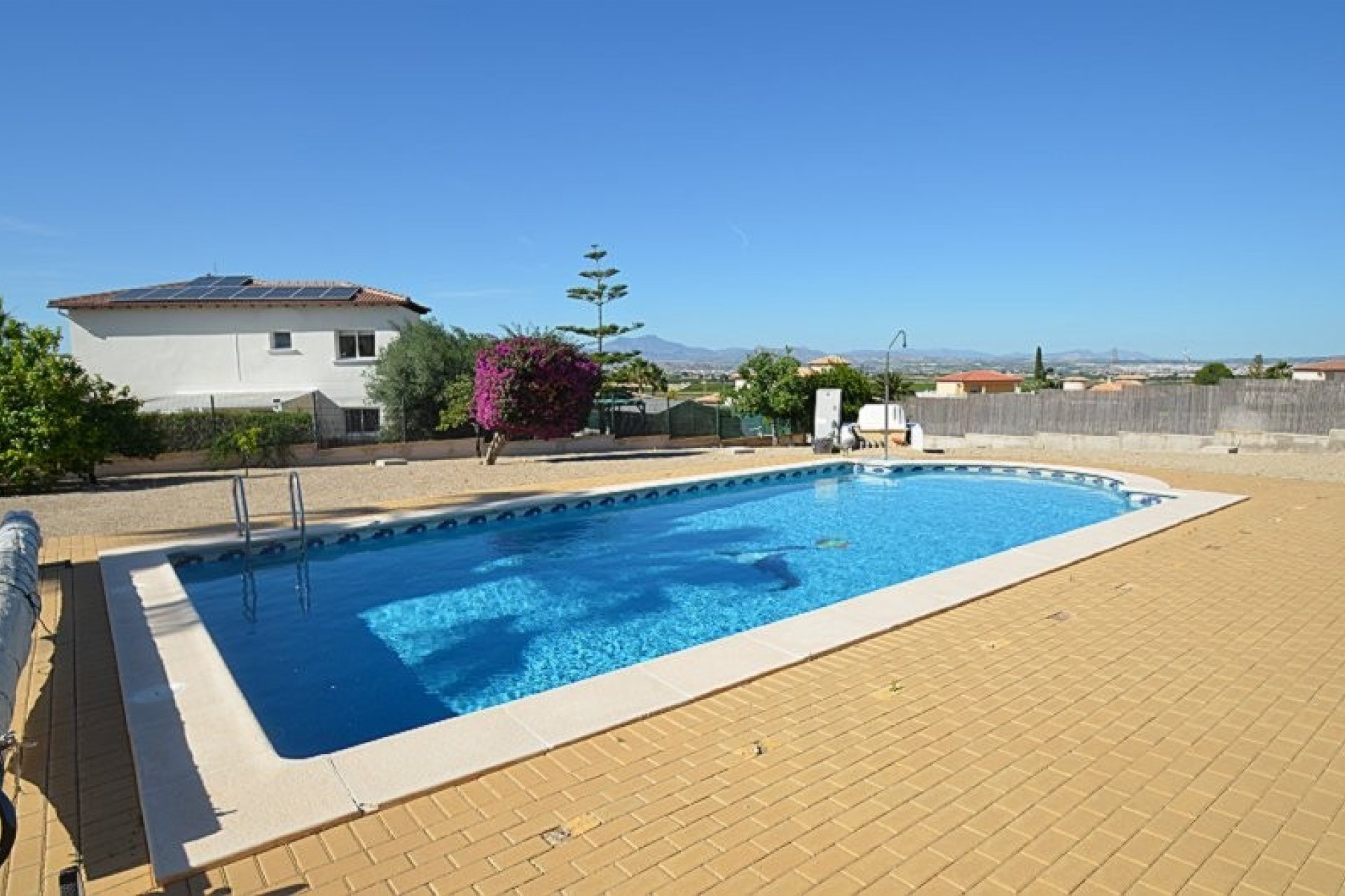 Resale - Villa -
Campos del Río - Inland