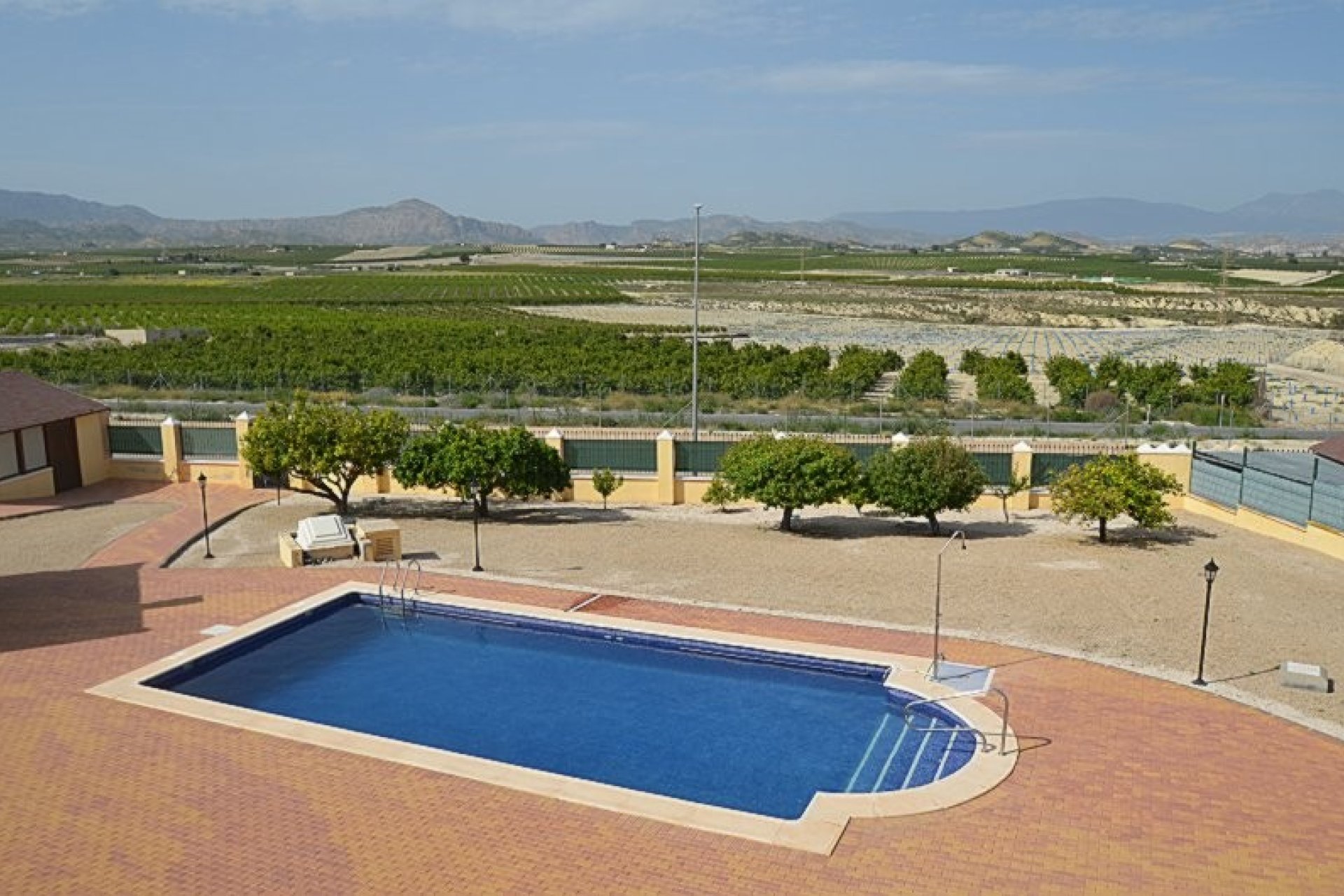Resale - Villa -
Campos del Río - Inland