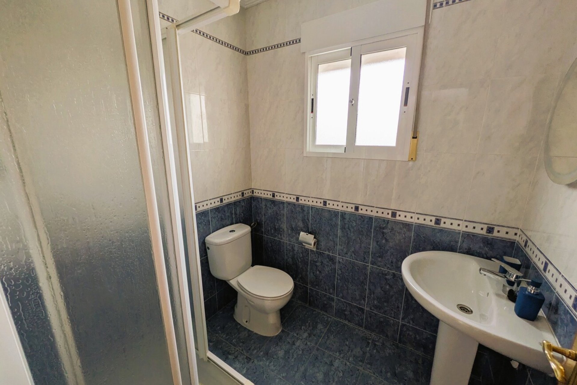 Resale - Villa -
Campos del Río